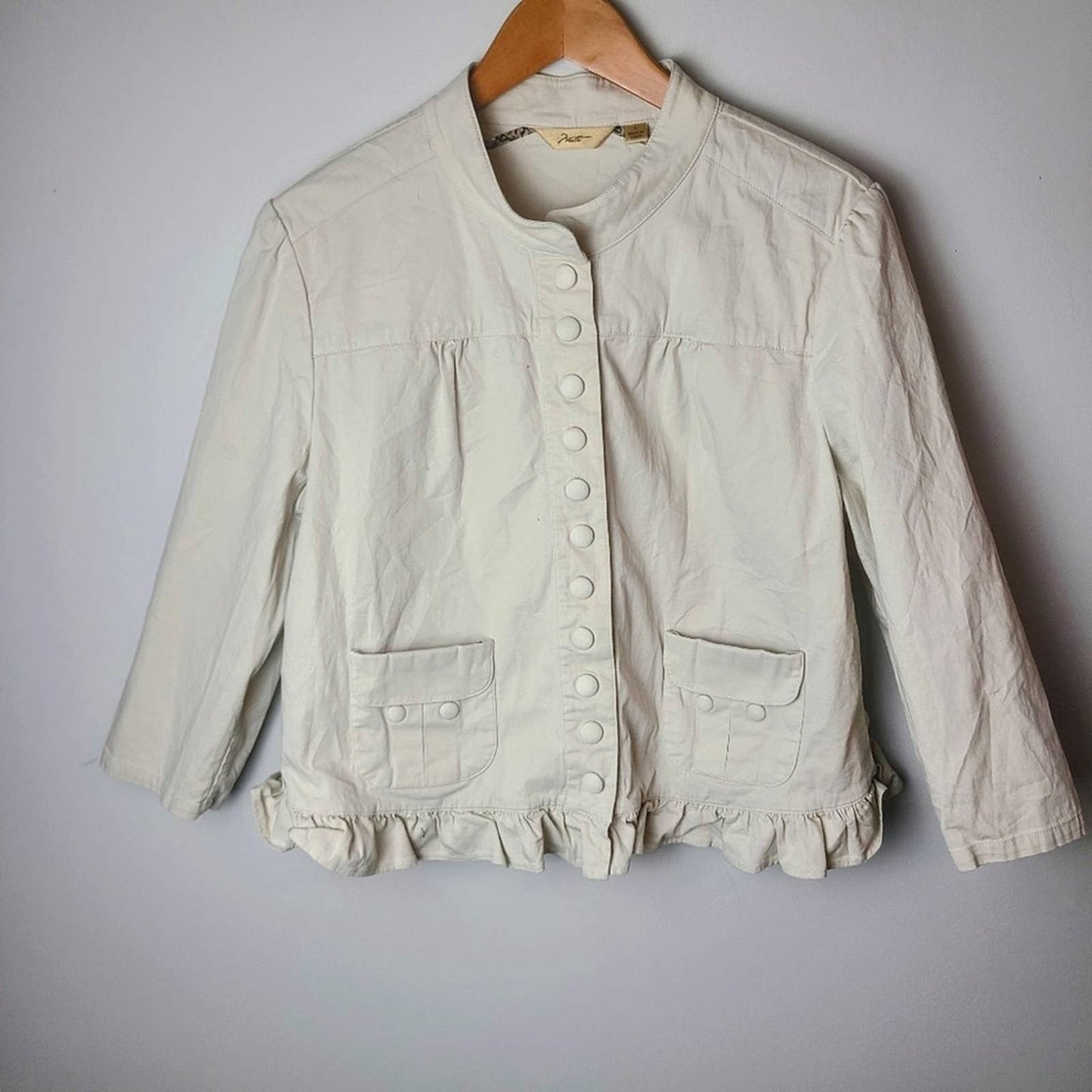 Motto Women's Ruffled Snap Jacket