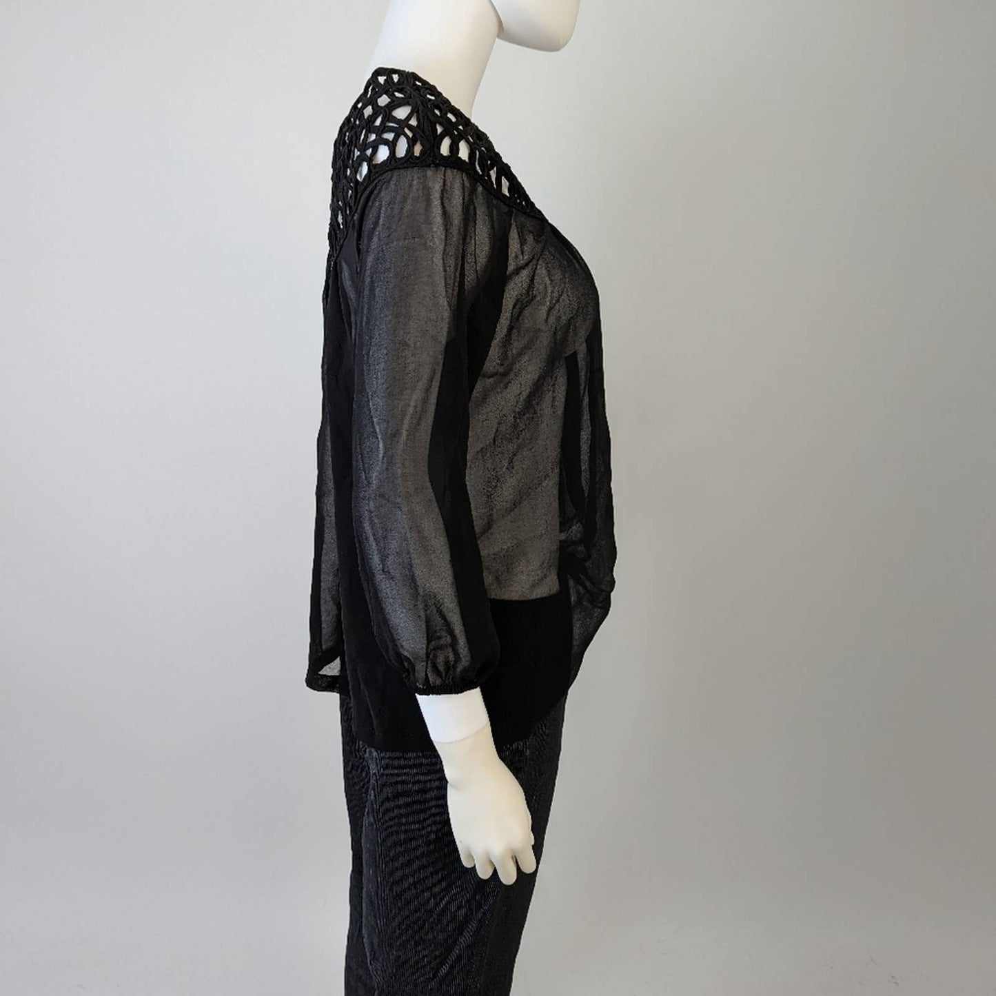 Umgee Sheer Black Top S