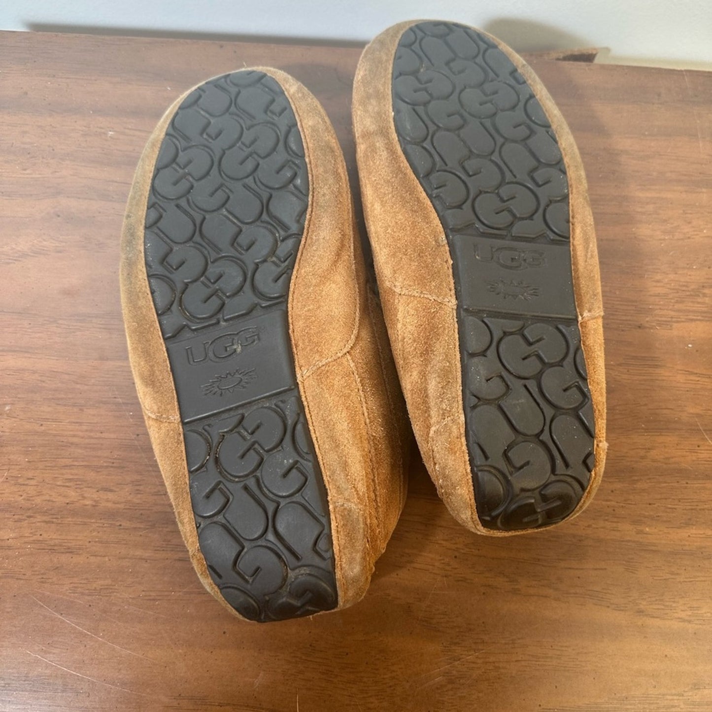 Men's Tan Suede UGG Loafers Slippers. 11.5-12