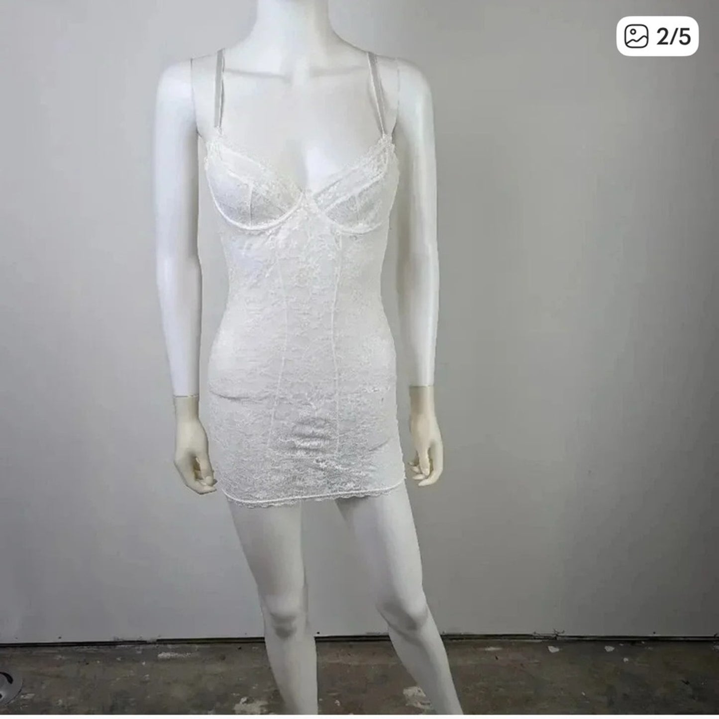 Elegant White Lace Chemise