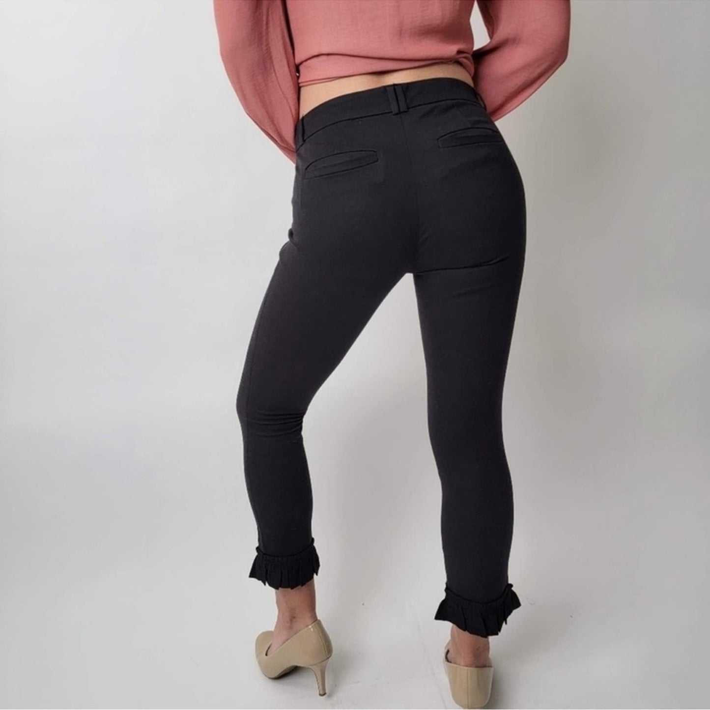 Anthropologie Cartonnier Black Ruffle Hem Pants Capris Cropped Ankle