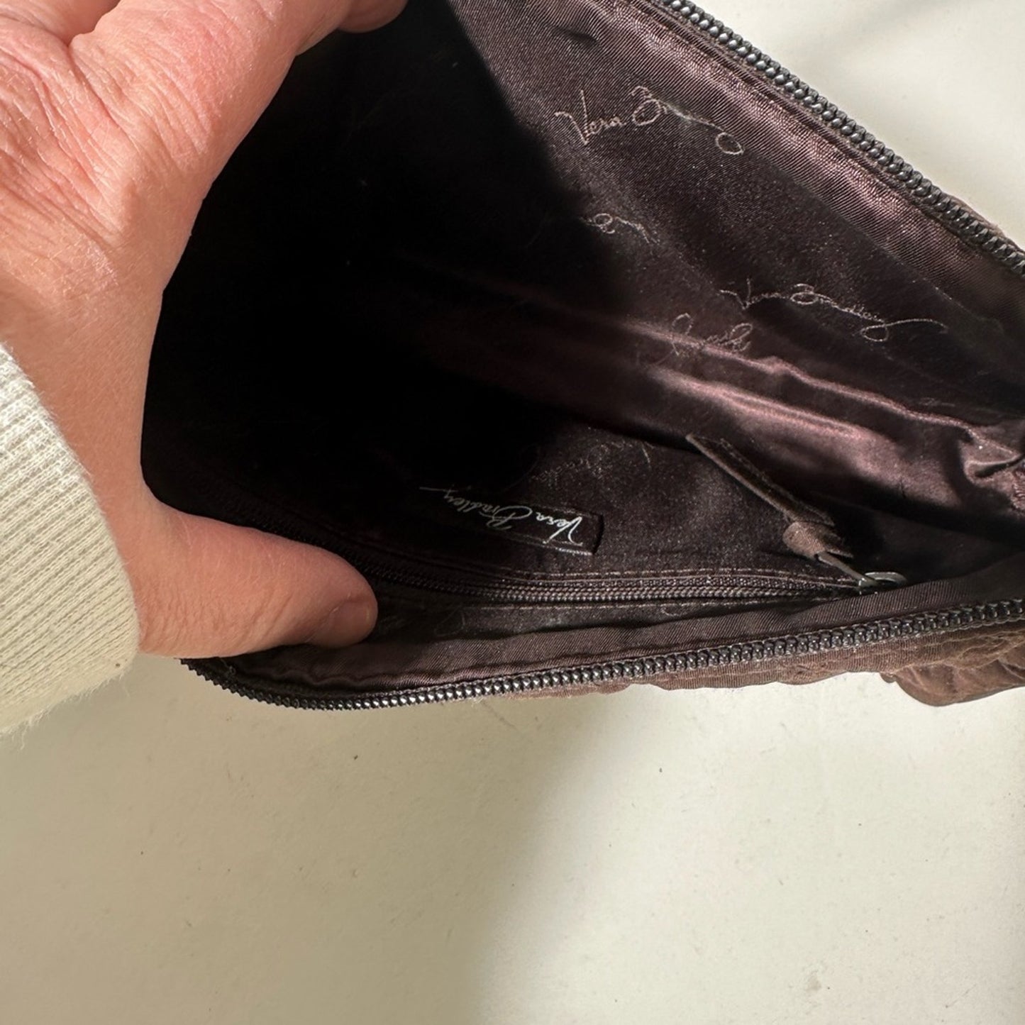 Elegant Black Quilted Shoulder Bag with Diamond Pattern