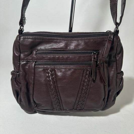 Chic Brown Leather Shoulder Bag with Textured Finish
