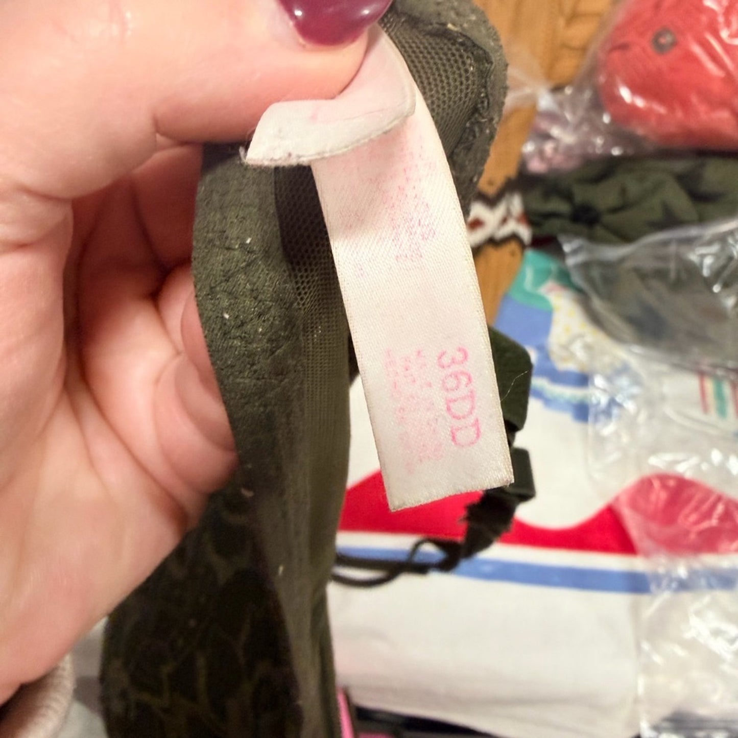 Victoria’s Secret Elegant Lace Bra in Dark Green