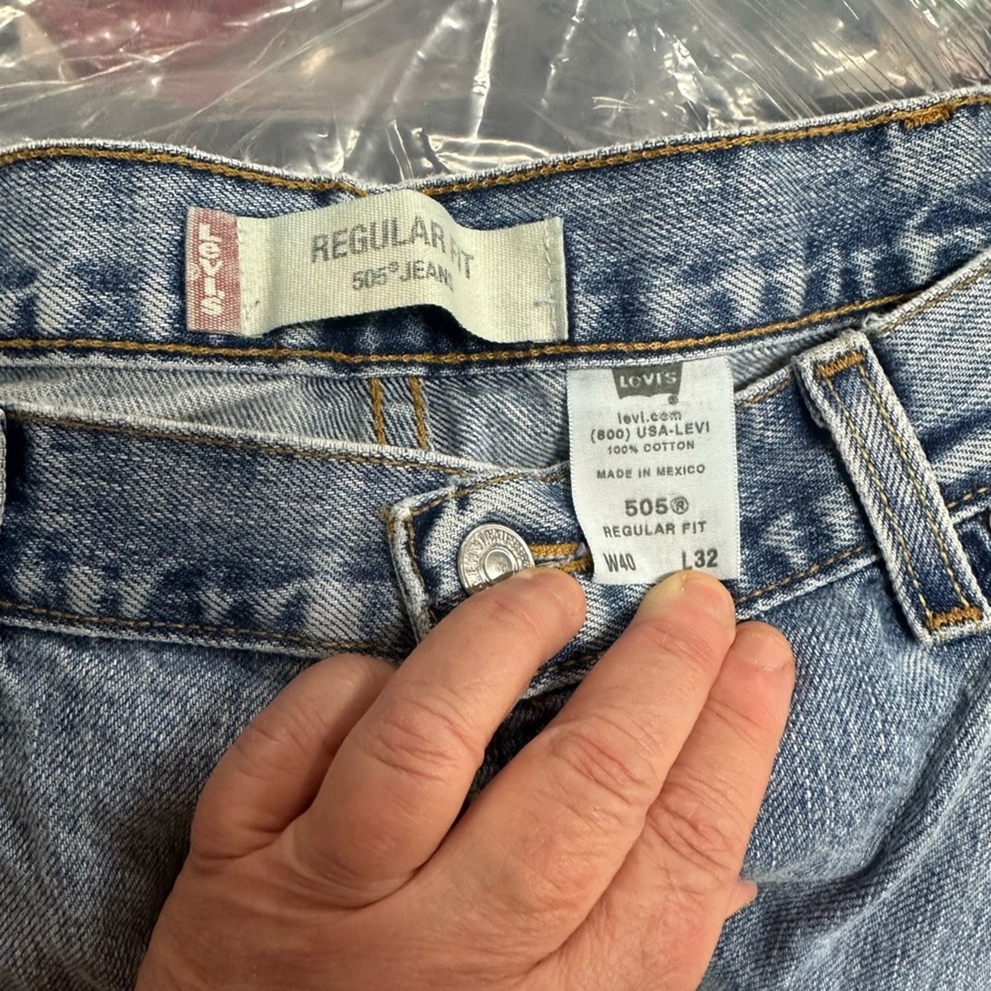 Levi’s 505 Regular Fit Straight Leg Jeans