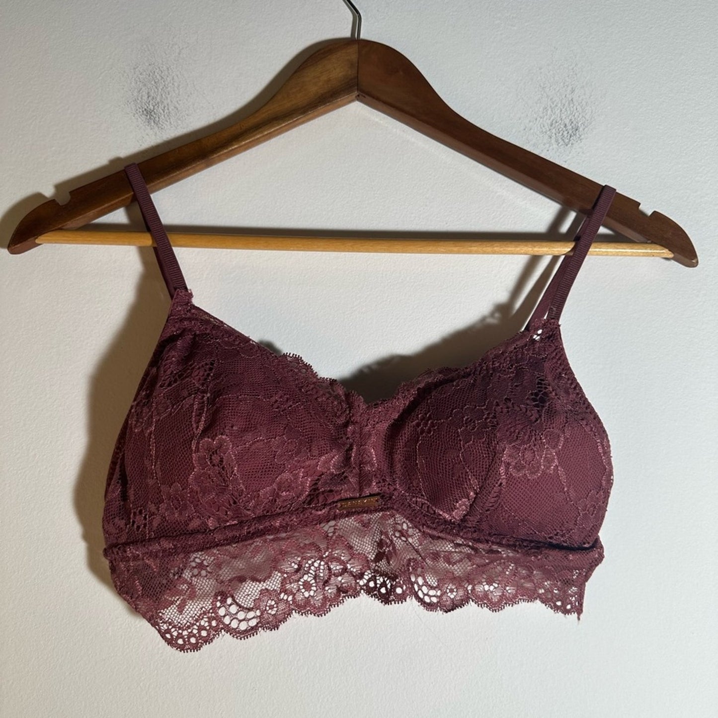 Lace Bralette in Burgundy