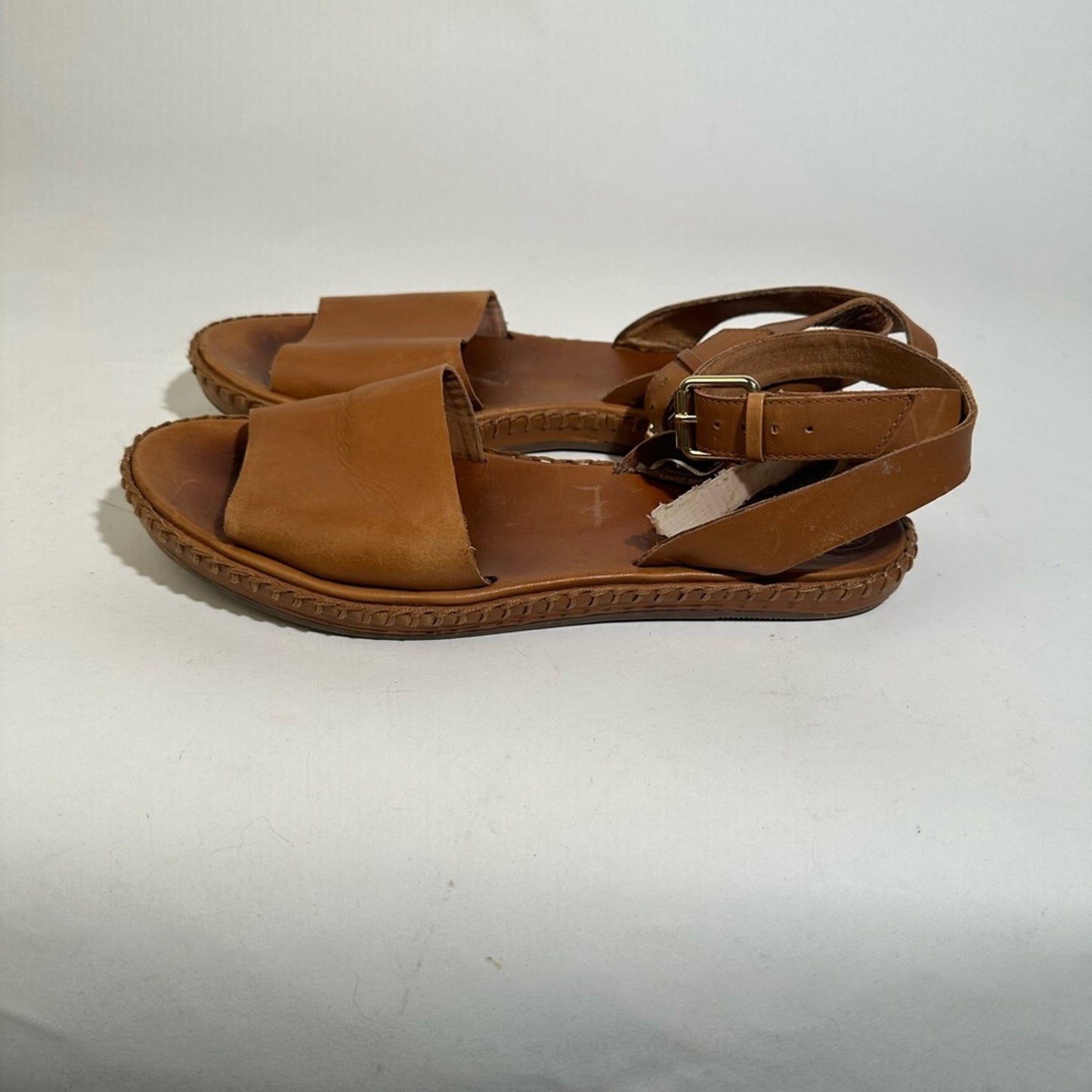 Corso Como Women’s Brinkley Flat Sandals