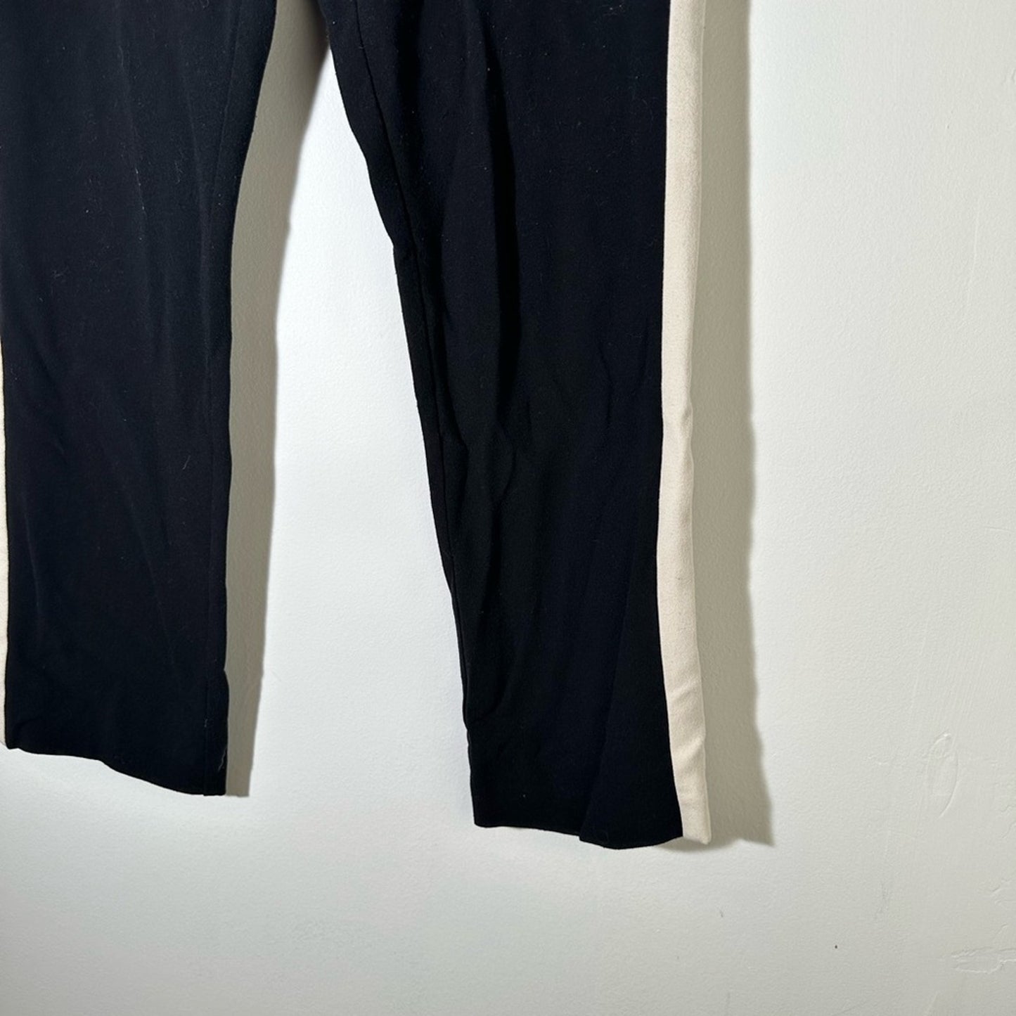 Worthington Black Modern Fit Pants - Elegant & Versatile