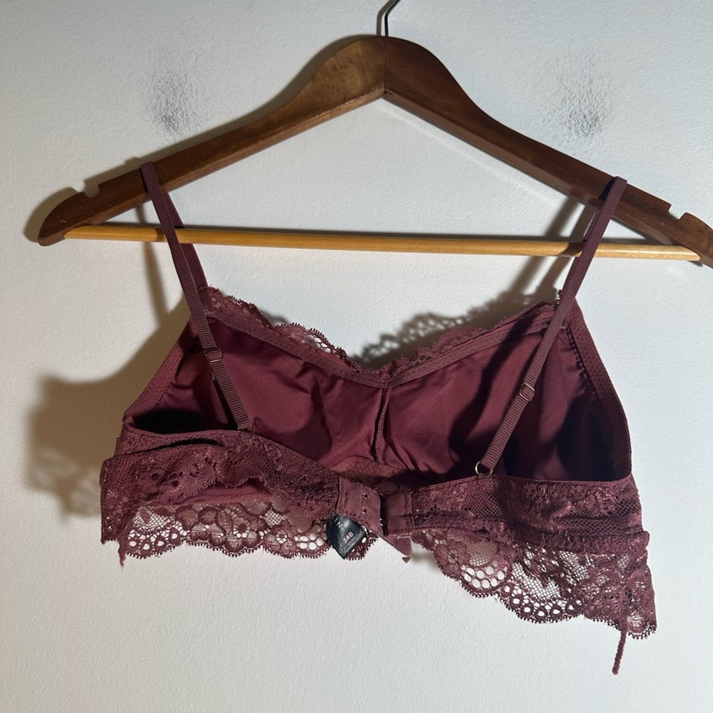 Lace Bralette in Burgundy