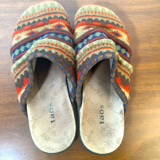 Taos Footwear Women's Multicolor Slip-On Shoes