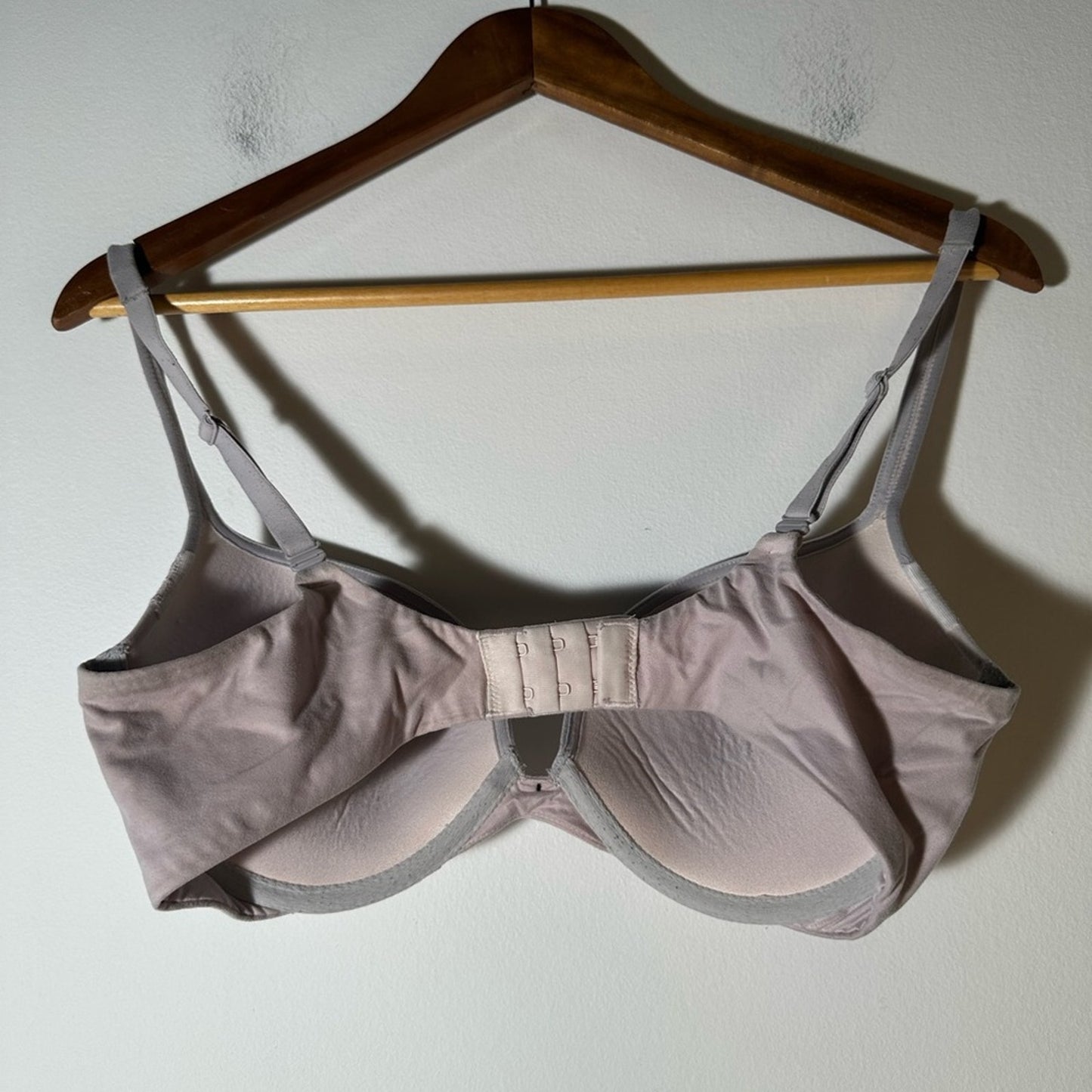 Victorias Secret Push Up Light Pink Lace Trim Bra