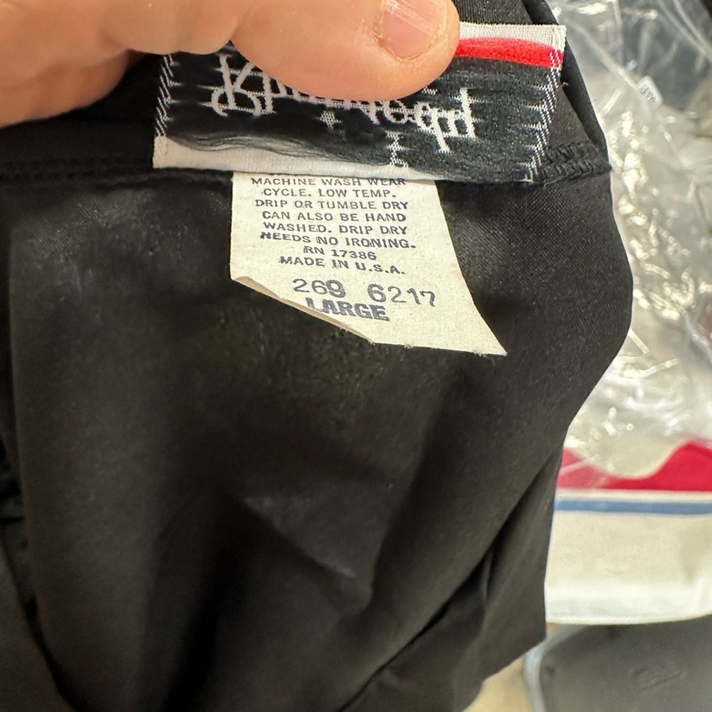 Vintage Women's Black Button-Down Shirt