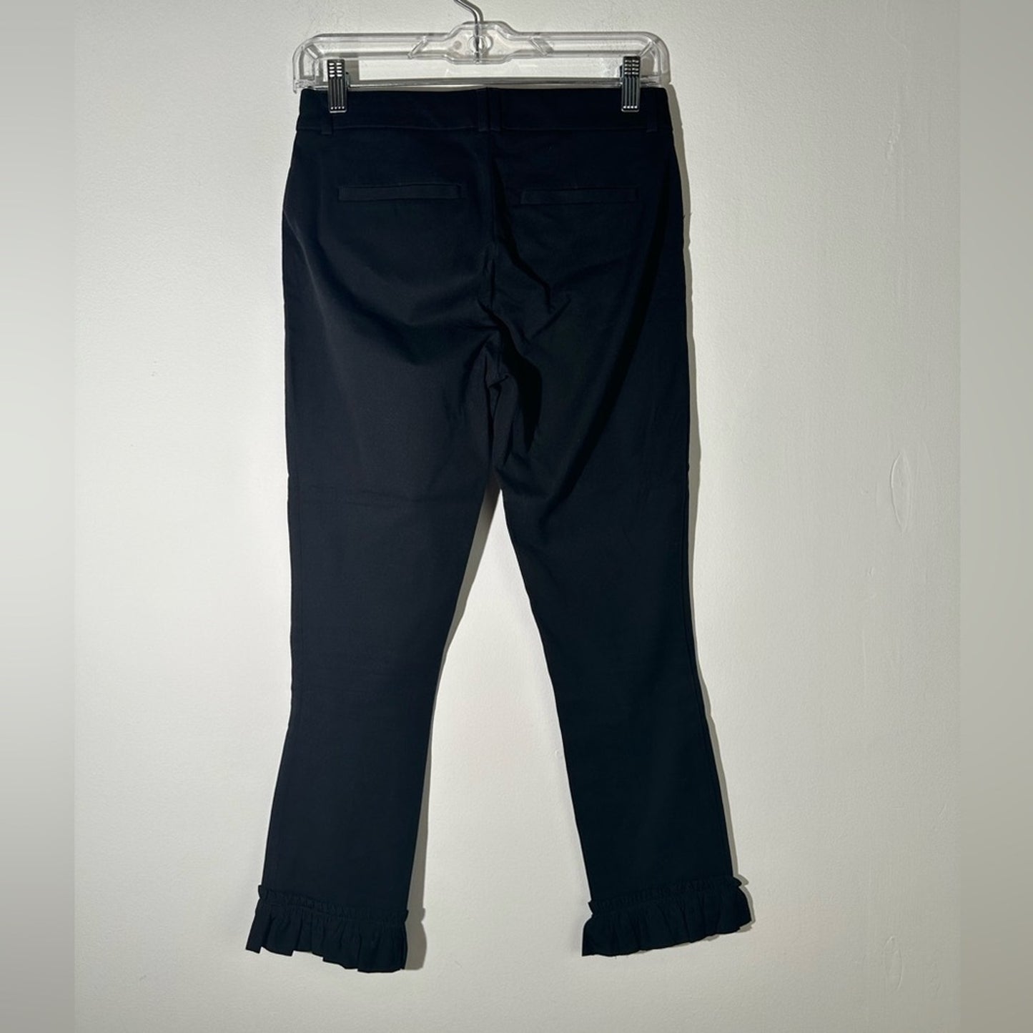 Anthropologie Cartonnier Black Ruffle Hem Pants Capris Cropped Ankle