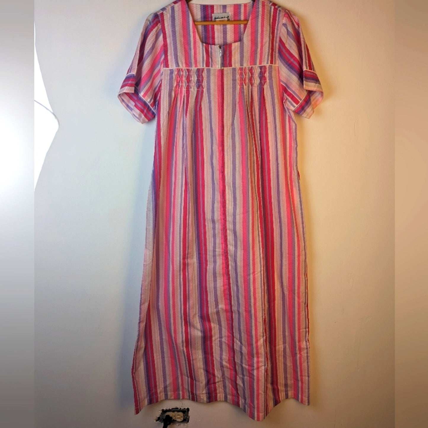 Short Sleeve Zip Front Robe Nightgown - Medium