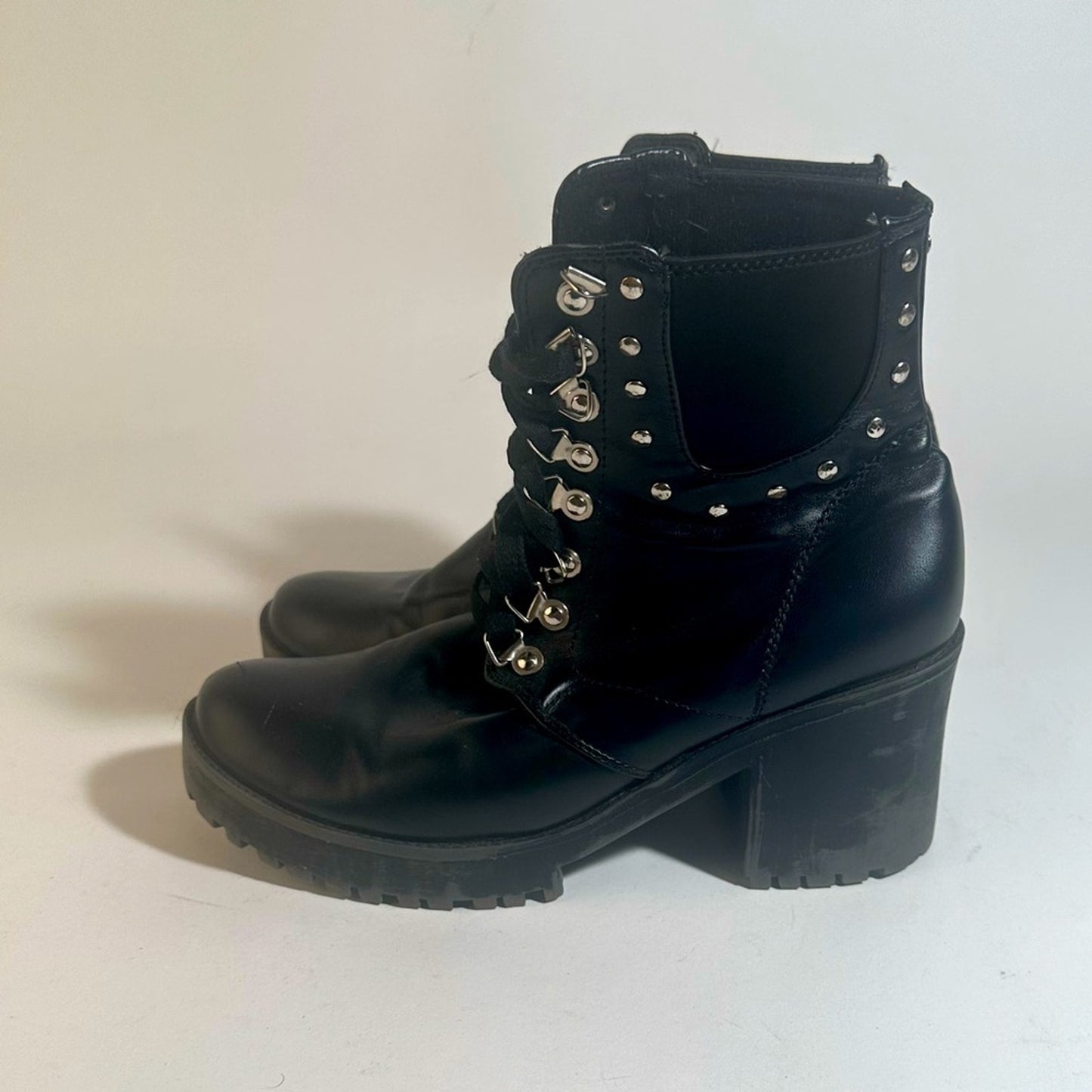 Chunky Lace Up Heeled Granny Boots