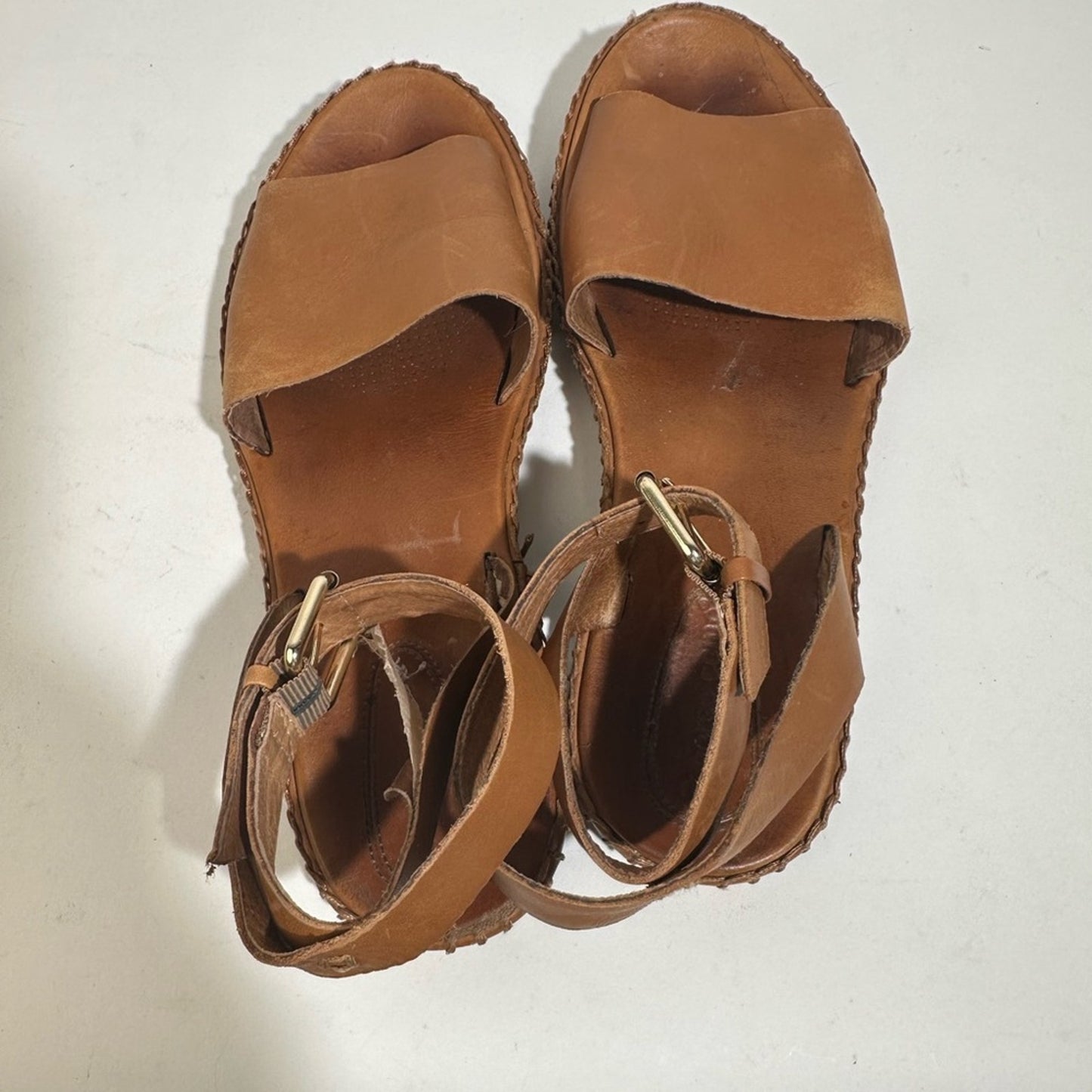 Corso Como Women’s Brinkley Flat Sandals