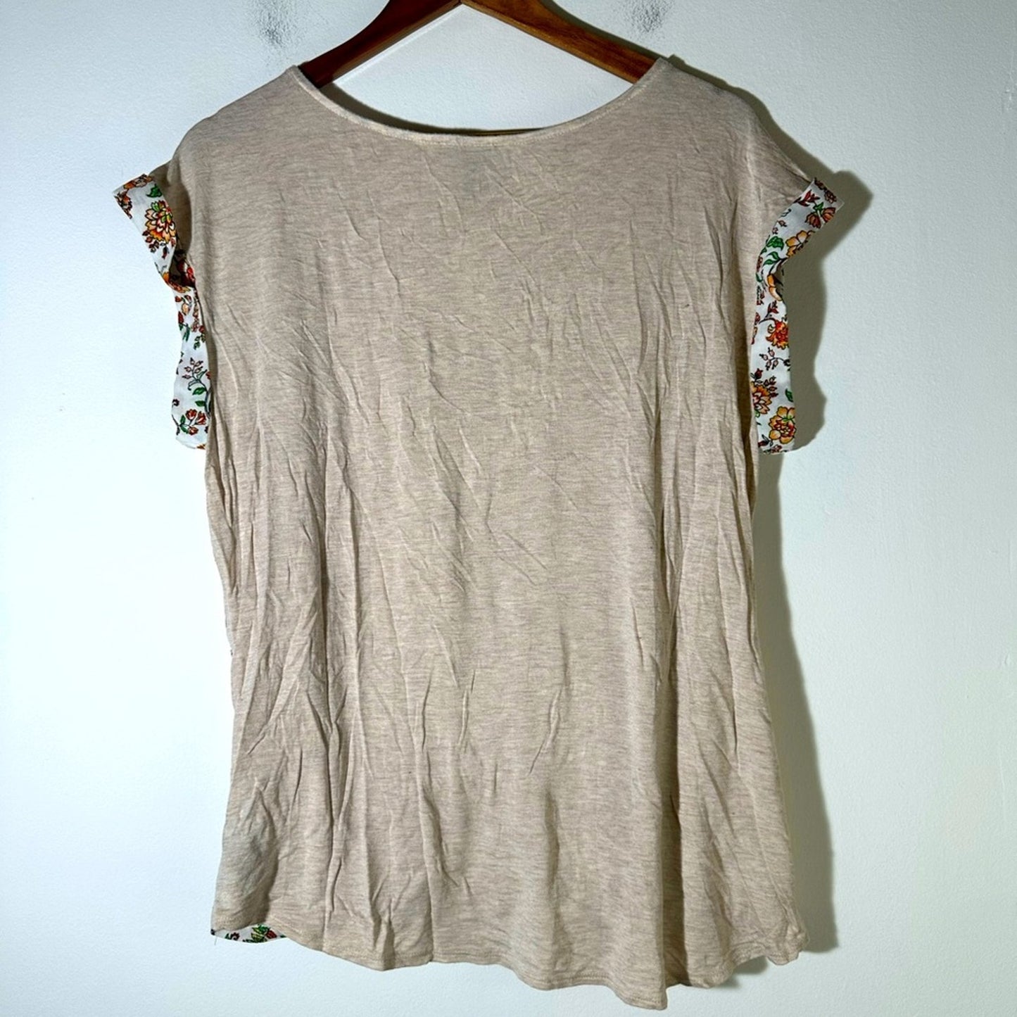 A. Byer Graphic Flutter Sleeve Blouse in Orange and Brown