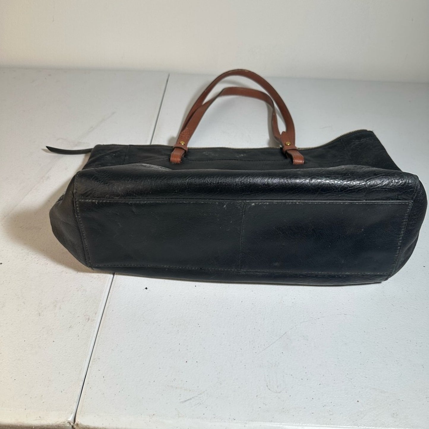 Fossil Elegant Black Leather Tote Bag