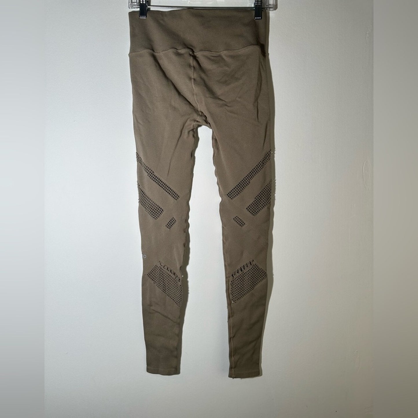 ALO Yoga Taupe Leggings