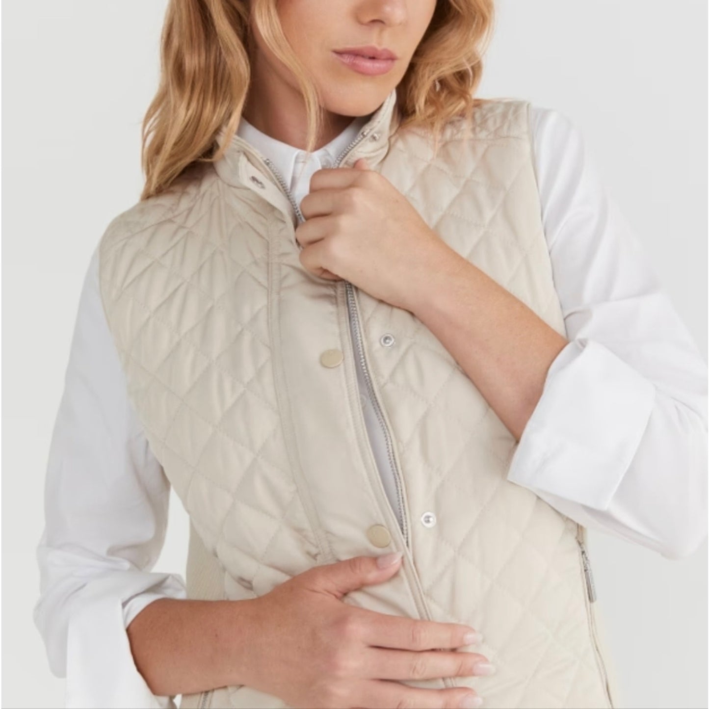 St. John's Bay Quilted Vest - Large