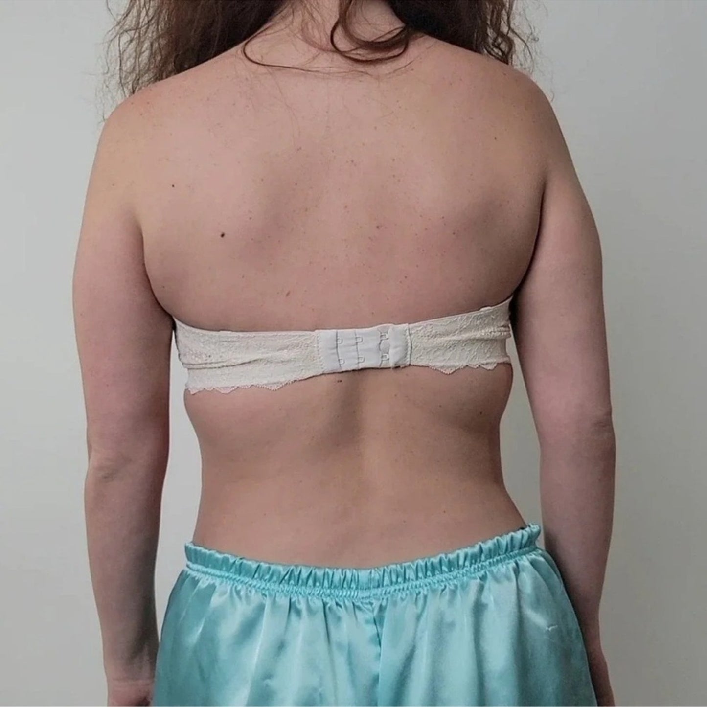 Pink Victoria’s Secret Elegant Cream Strapless Bra