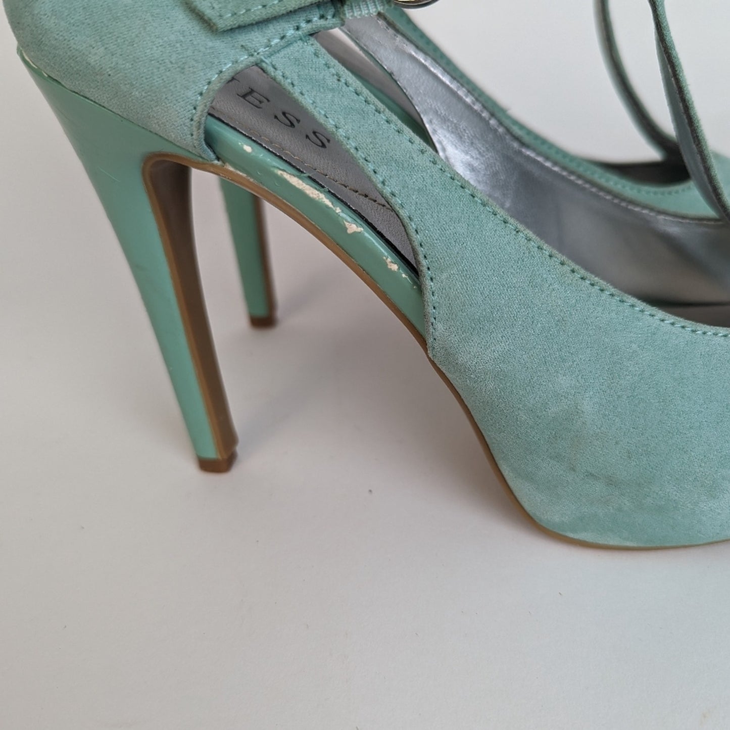 Guess Mary Jane Tiffany Blue Platform Heels - 7.5