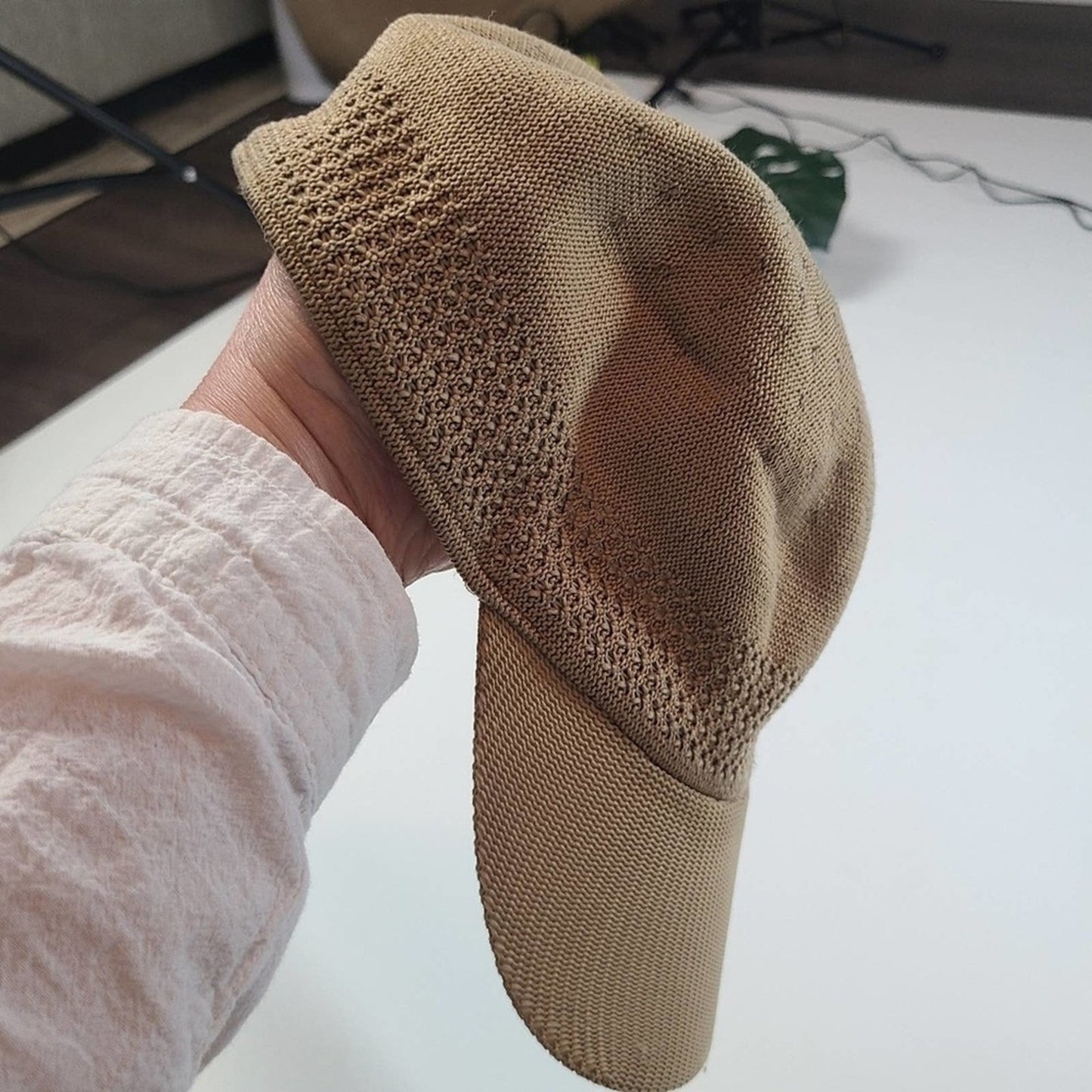 Vintage Knited brown cap