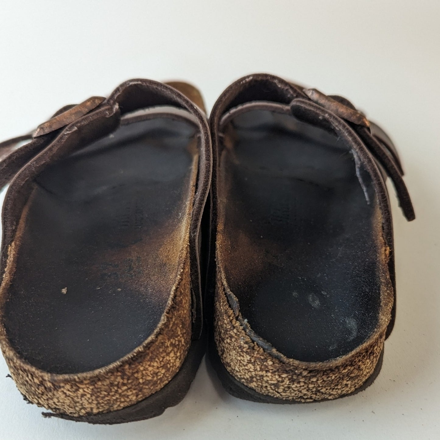 Birkenstock Arizona Leather Sandals / 8-9