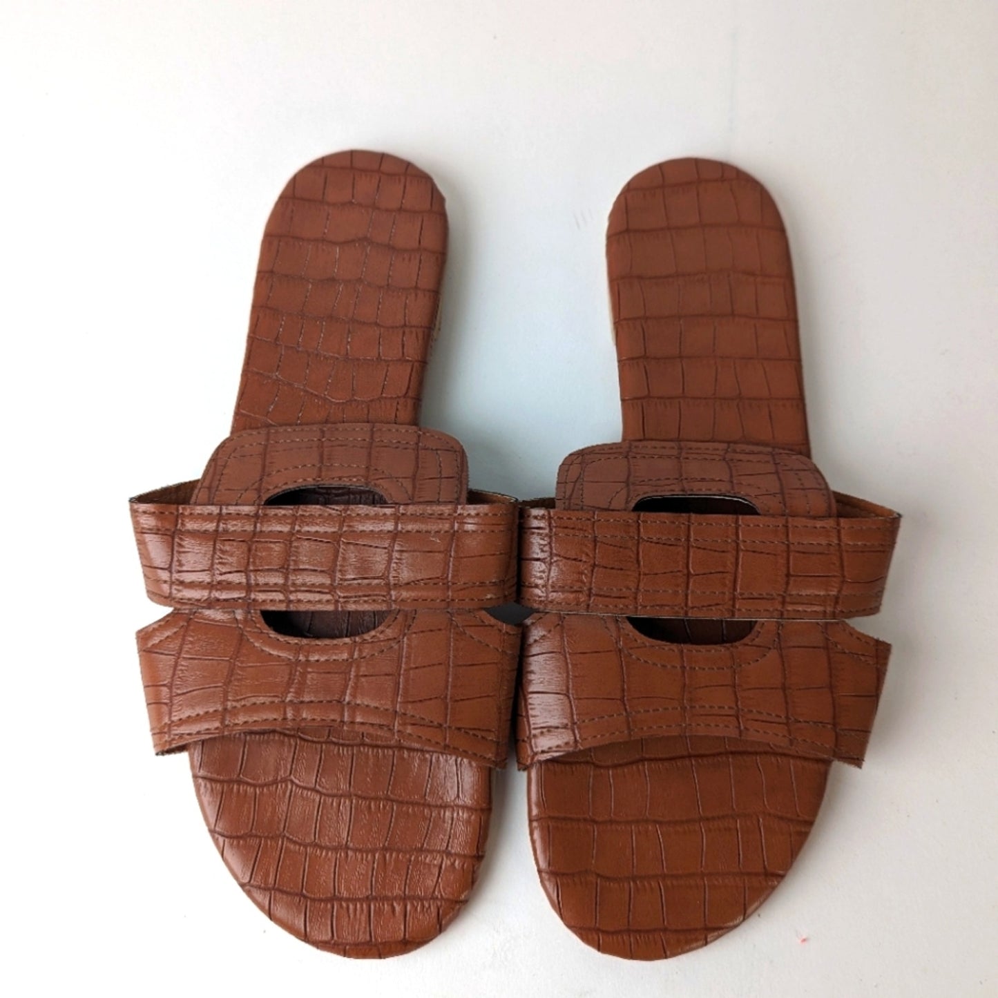 Summer Slip On Flats - 39 (8.5)