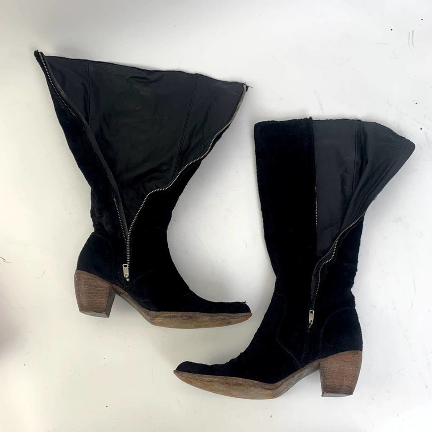 Elizabeth and James Black E-ryder Velvet Western Boots / Booties - 6.5