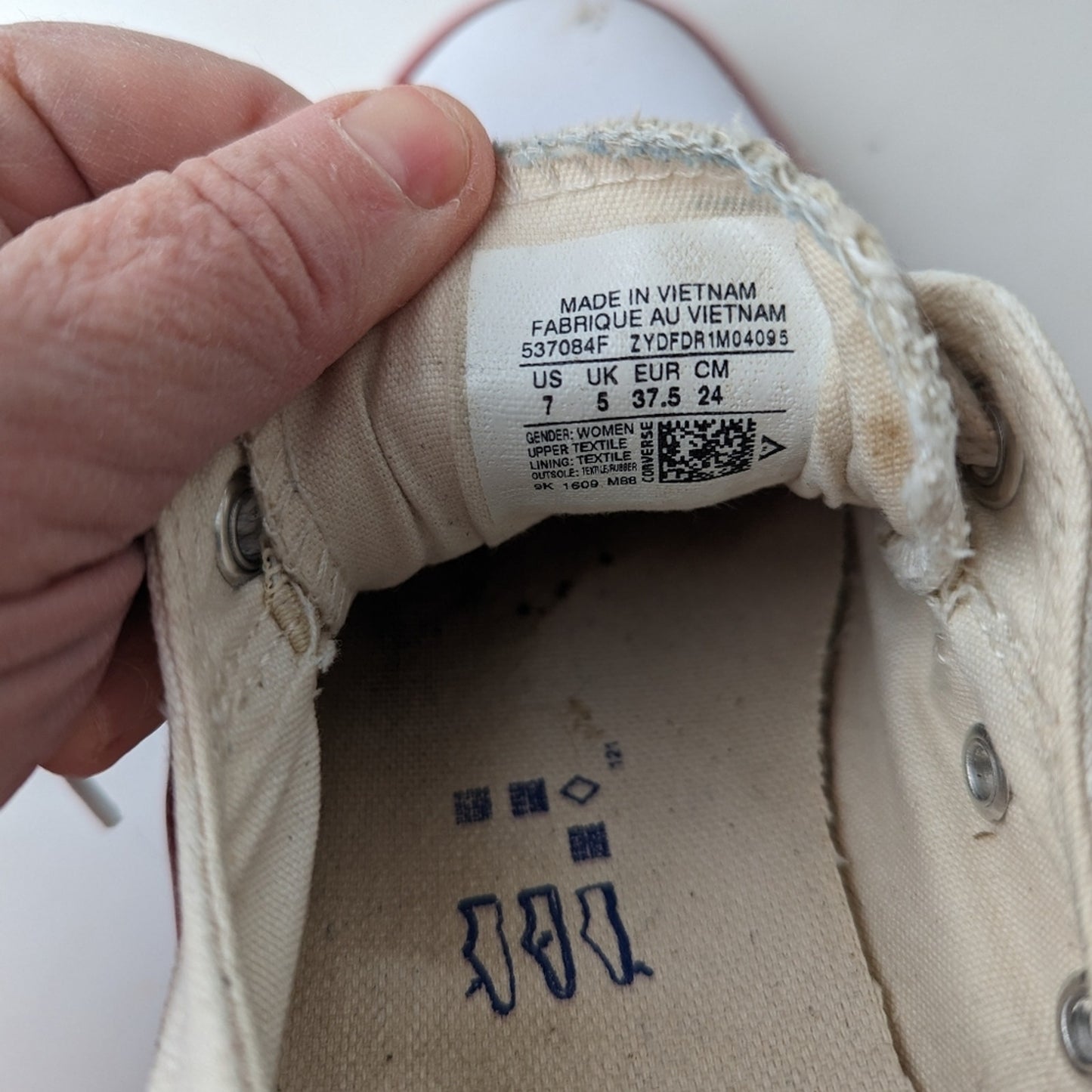 Converse Chuck Taylor Shoreline Sneakers - 7