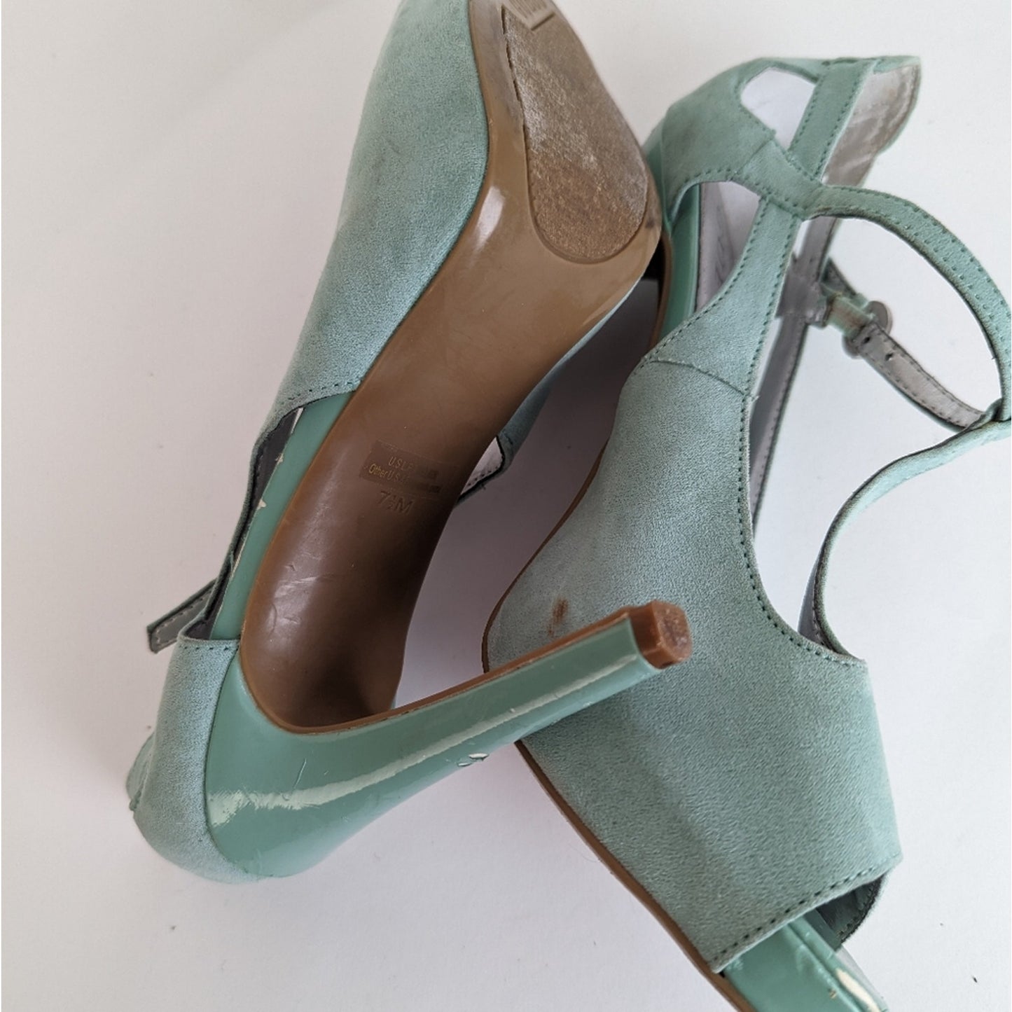 Guess Mary Jane Tiffany Blue Platform Heels - 7.5