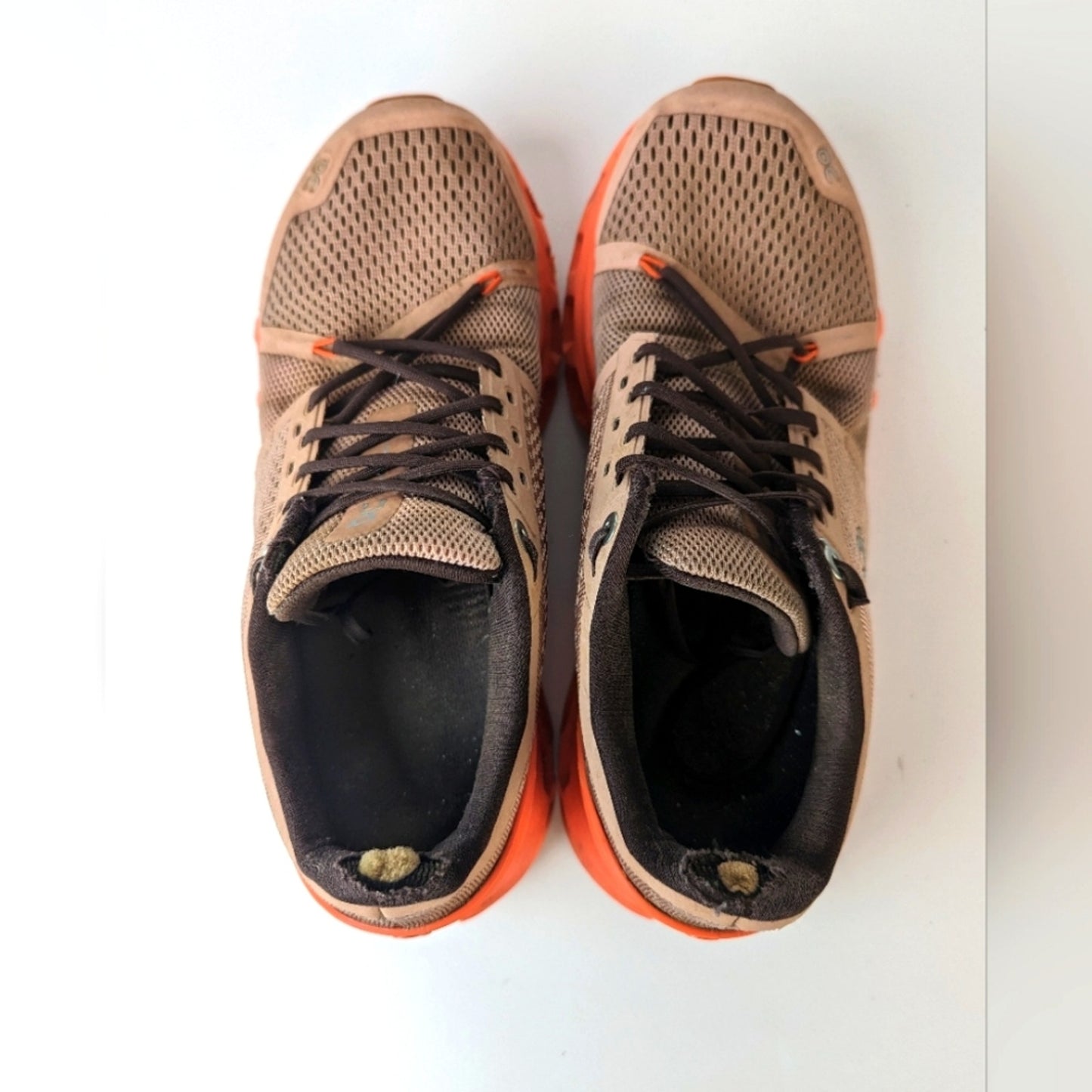 Women's On Clouldstratus