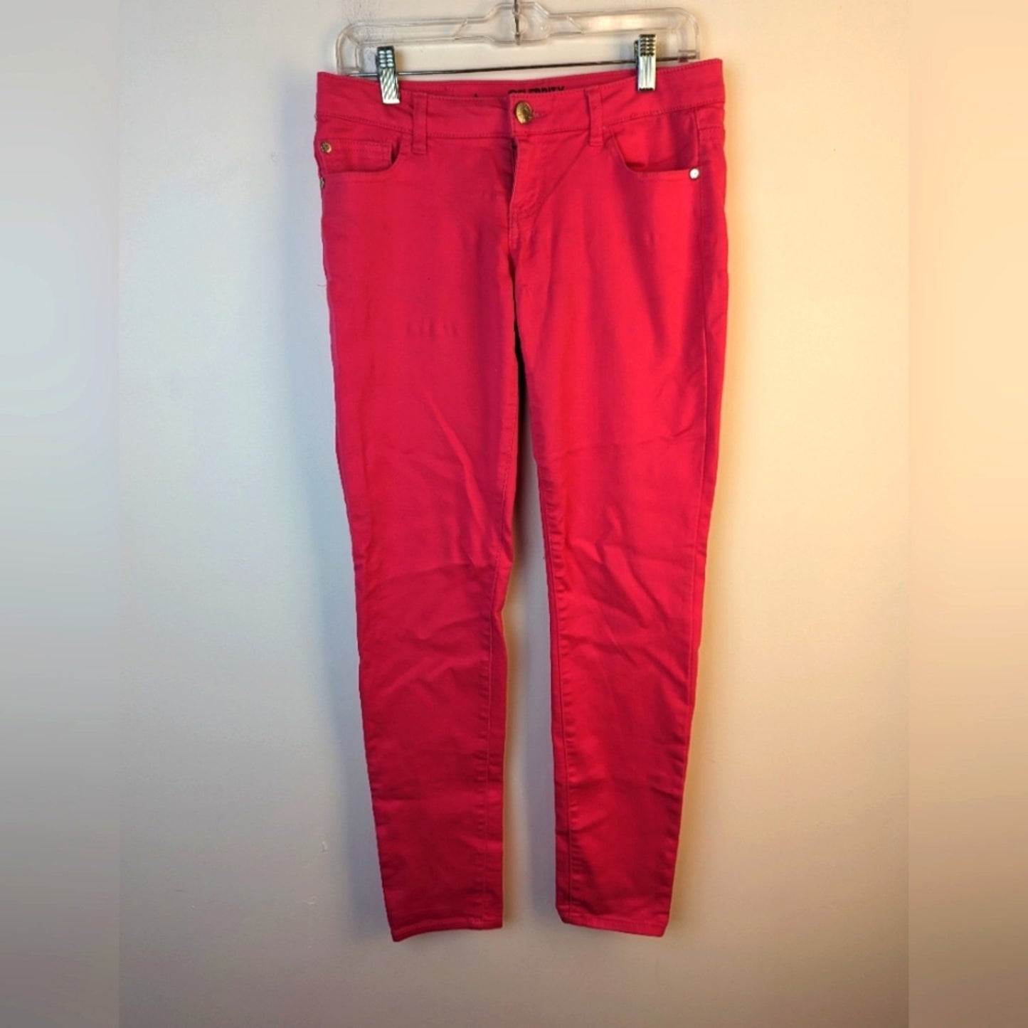 Celebrity Pink Fushia Skinny Jeans / 7