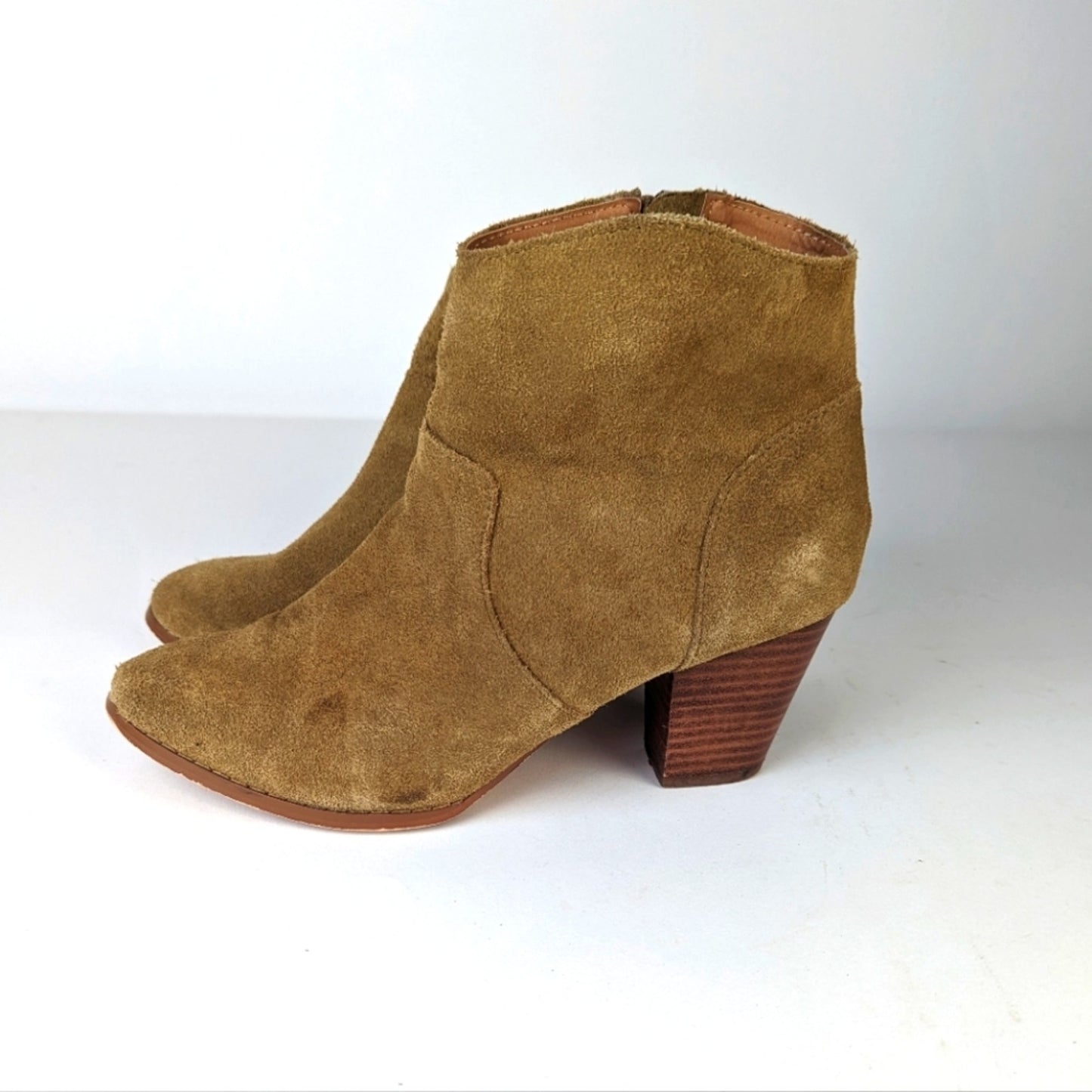 Urban Outfitters Westie Suede Ankle Boots - 7