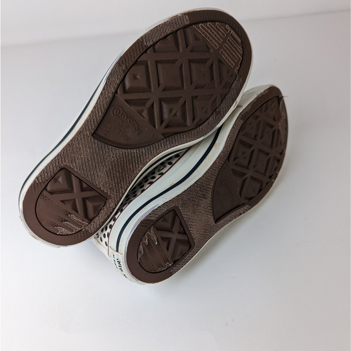 Converse All Star Low Top Sneakers 5.5