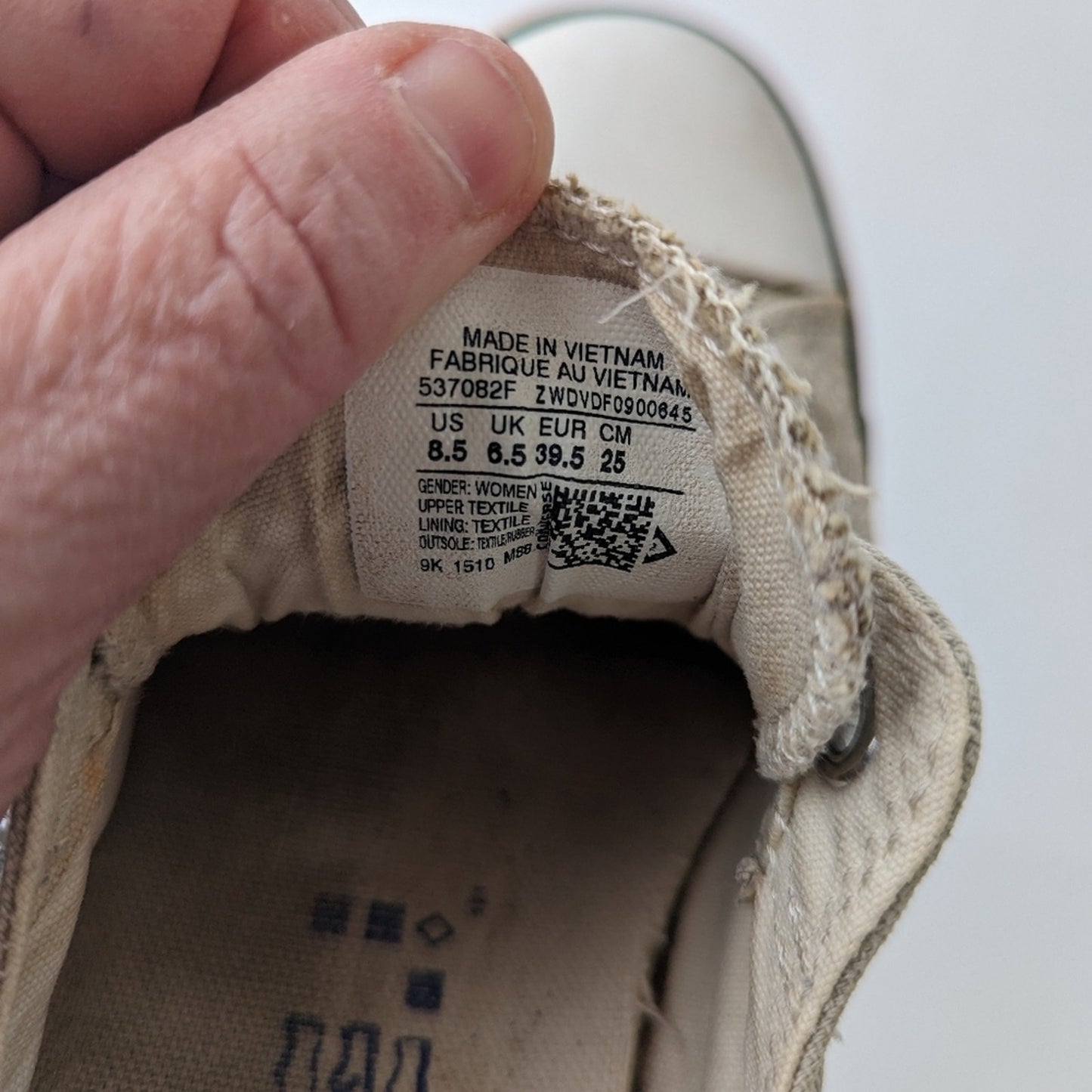 Converse Chuck Taylor Shoreline Sneakers 8.5