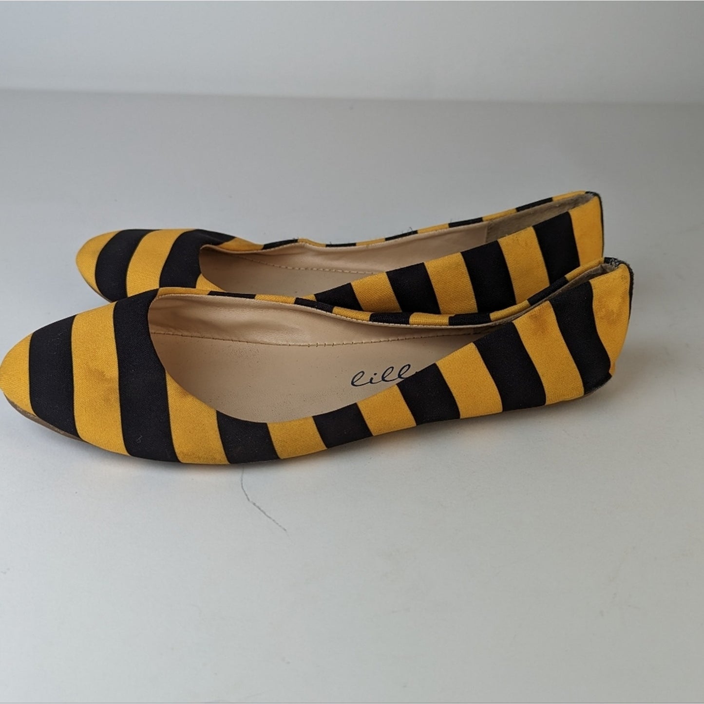 Lillybee Black & Vegas Gold Striped Ballet Shoes - 10