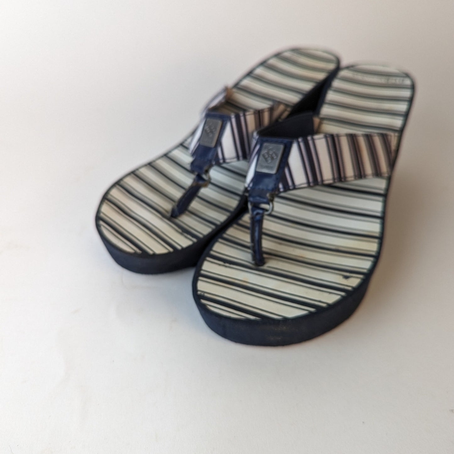BCBG Paris Sager Wedge Flip Flops - 9