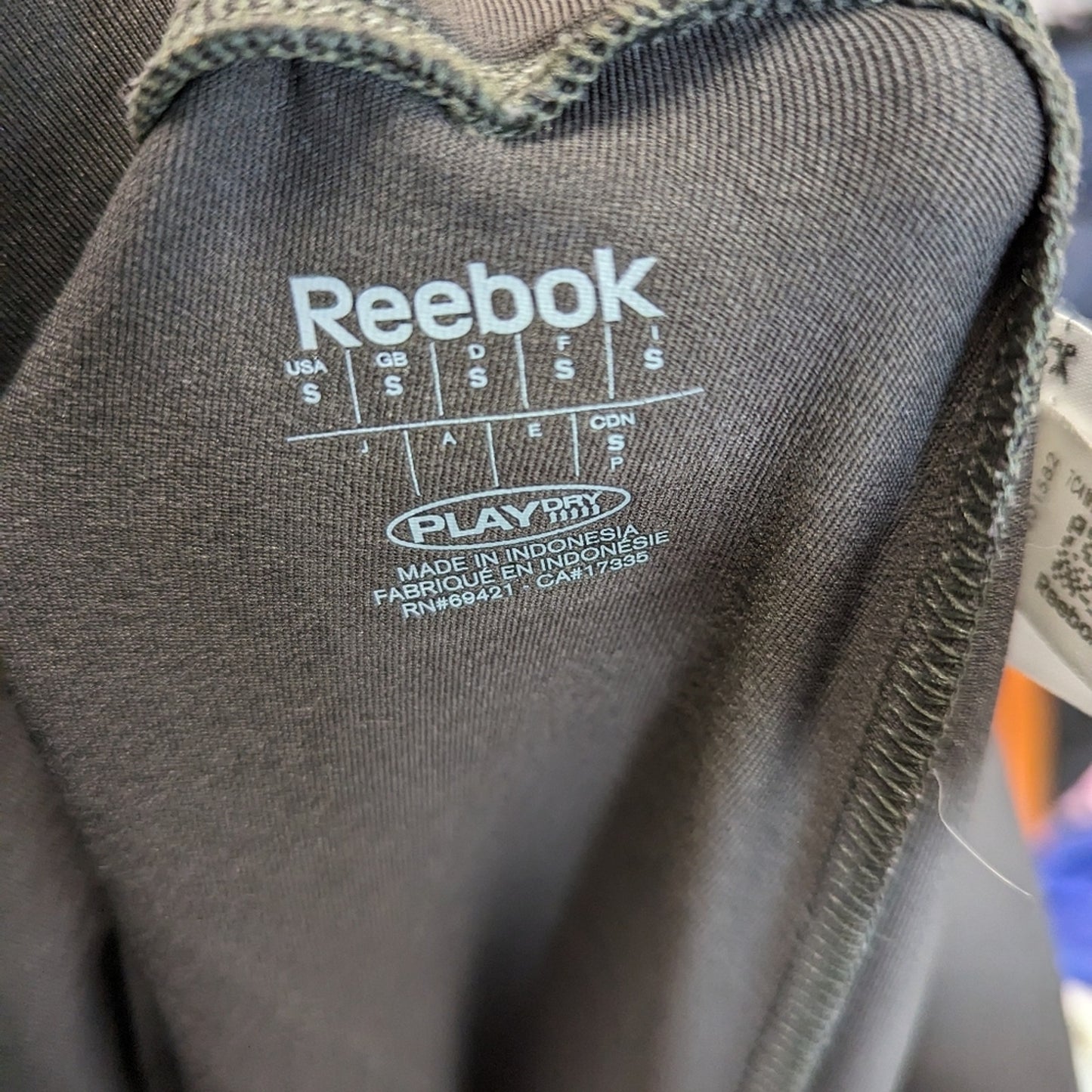Reebok Grey Capris / Small