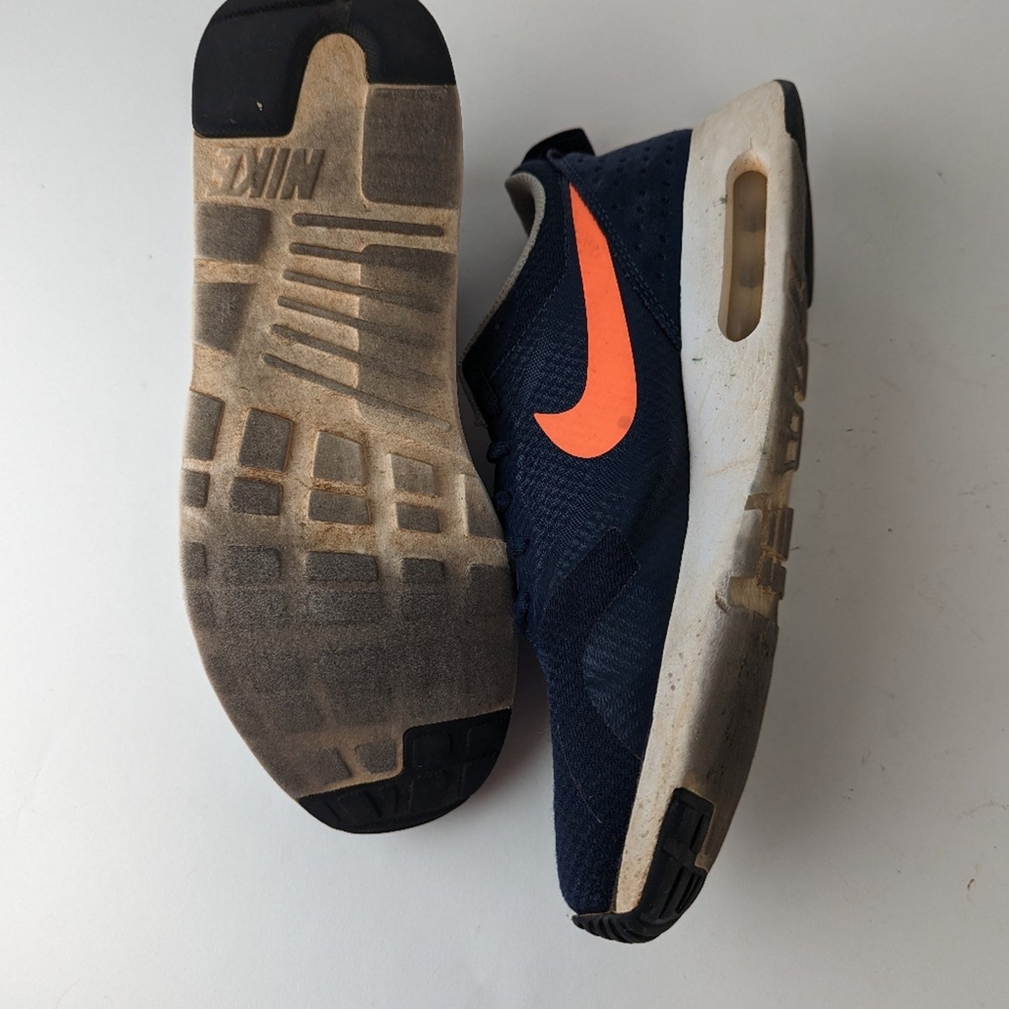 Nike Air Max Tavas Sneakers