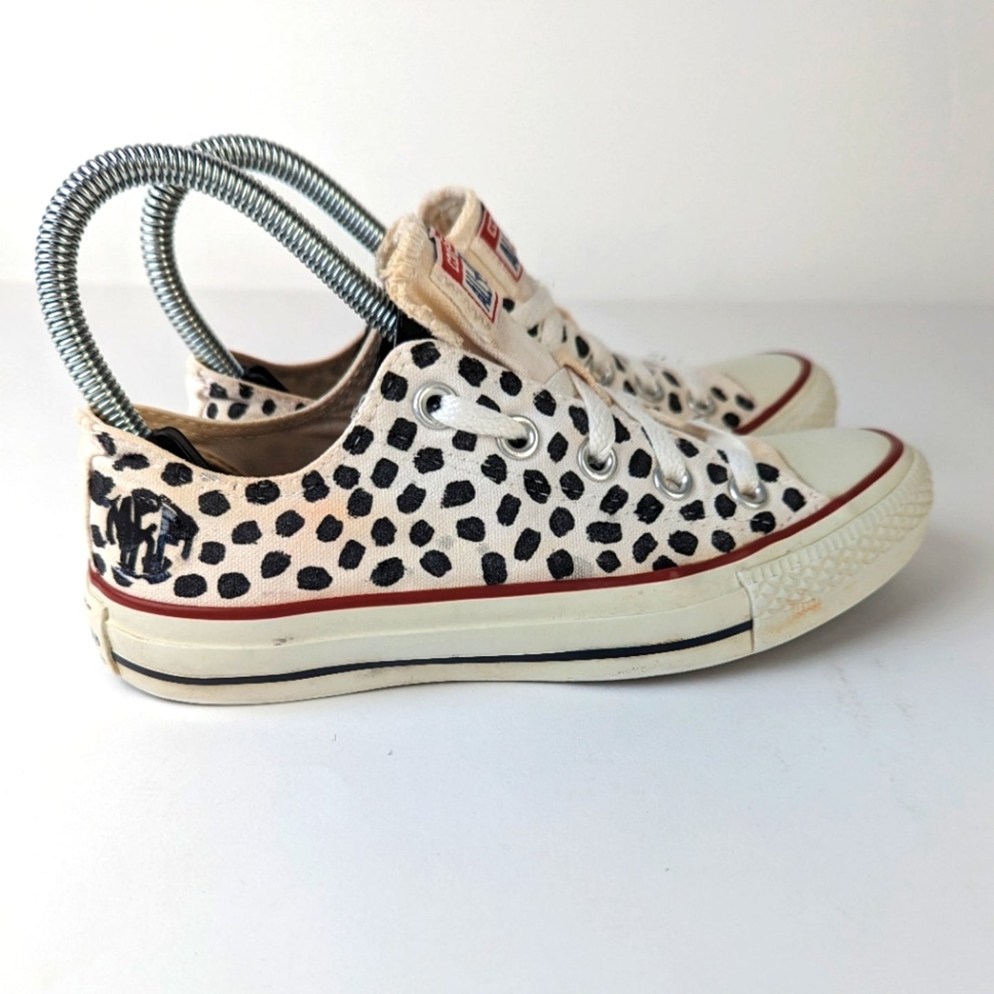 Converse All Star Low Top Sneakers 5.5
