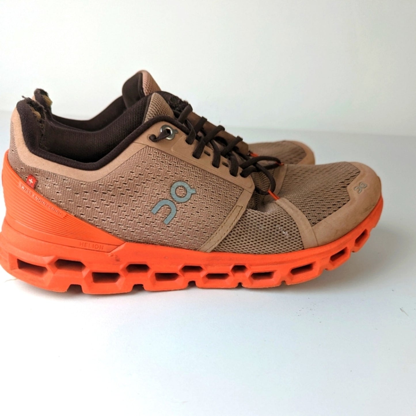 Women's On Clouldstratus
