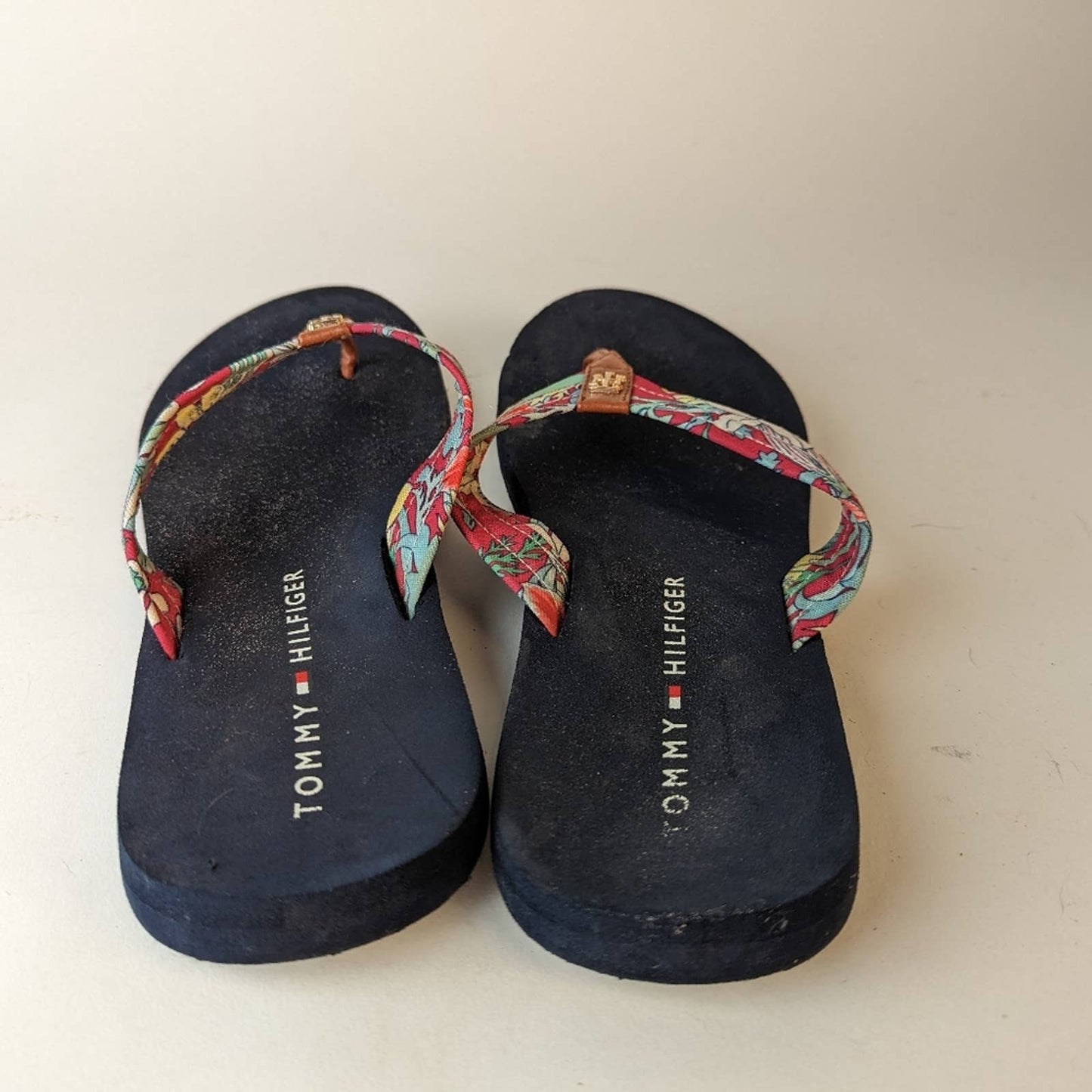Tommy Hilfiger Criste Sandals / Approximate Size 9-9.5