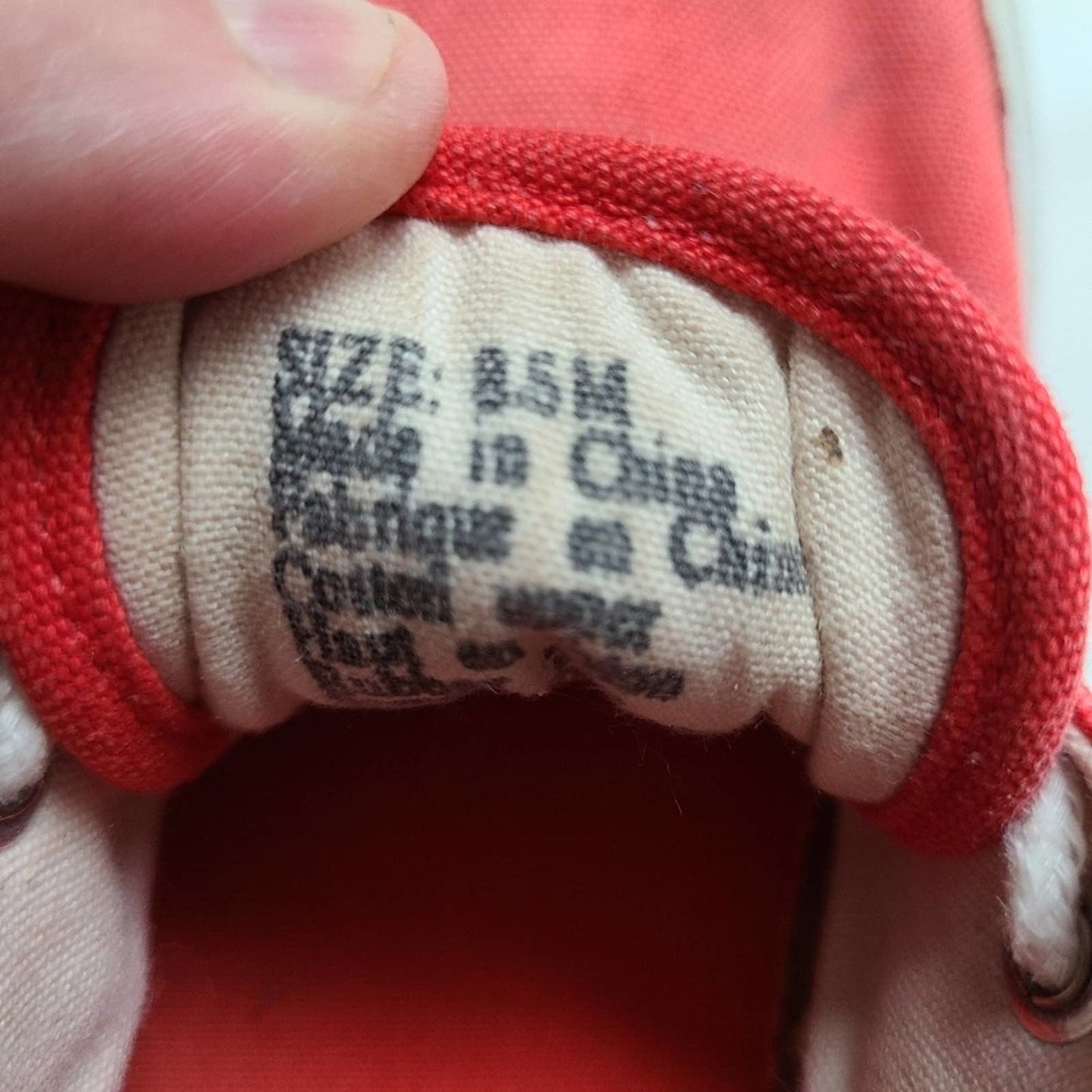 Eddie Bauer Canvas Lace Up Sneakers