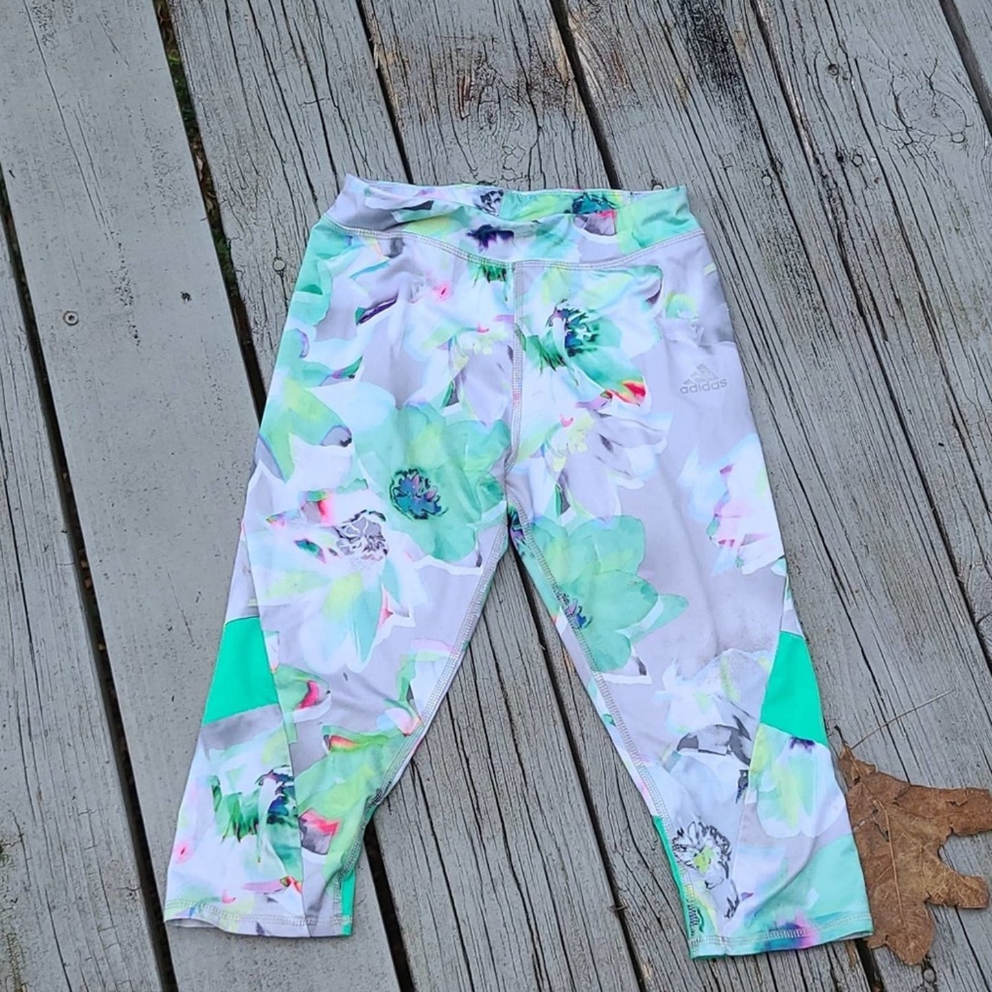 Adidas Big Girl Alpha Printed Capri tights -M