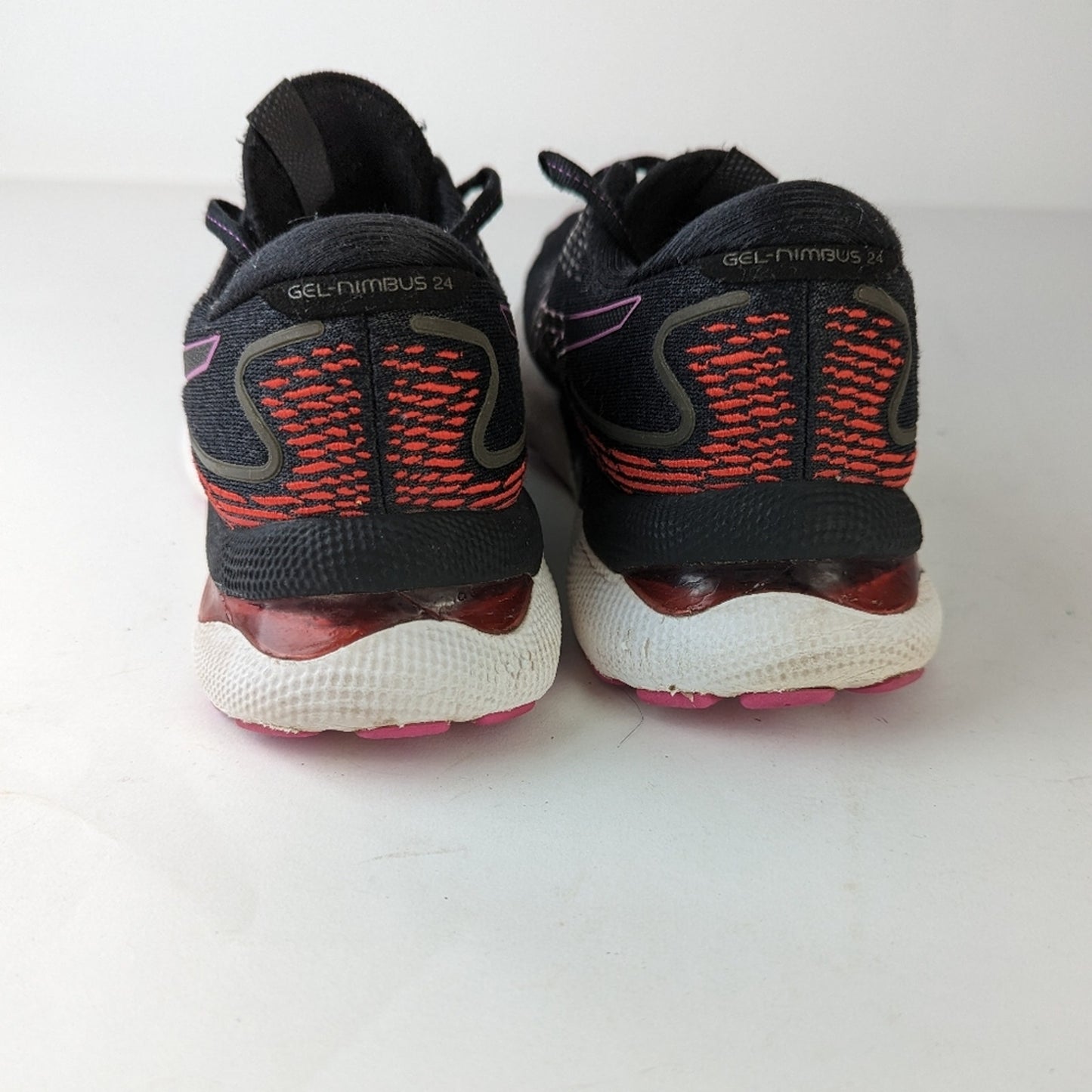 Asics Gel Nimbus -24