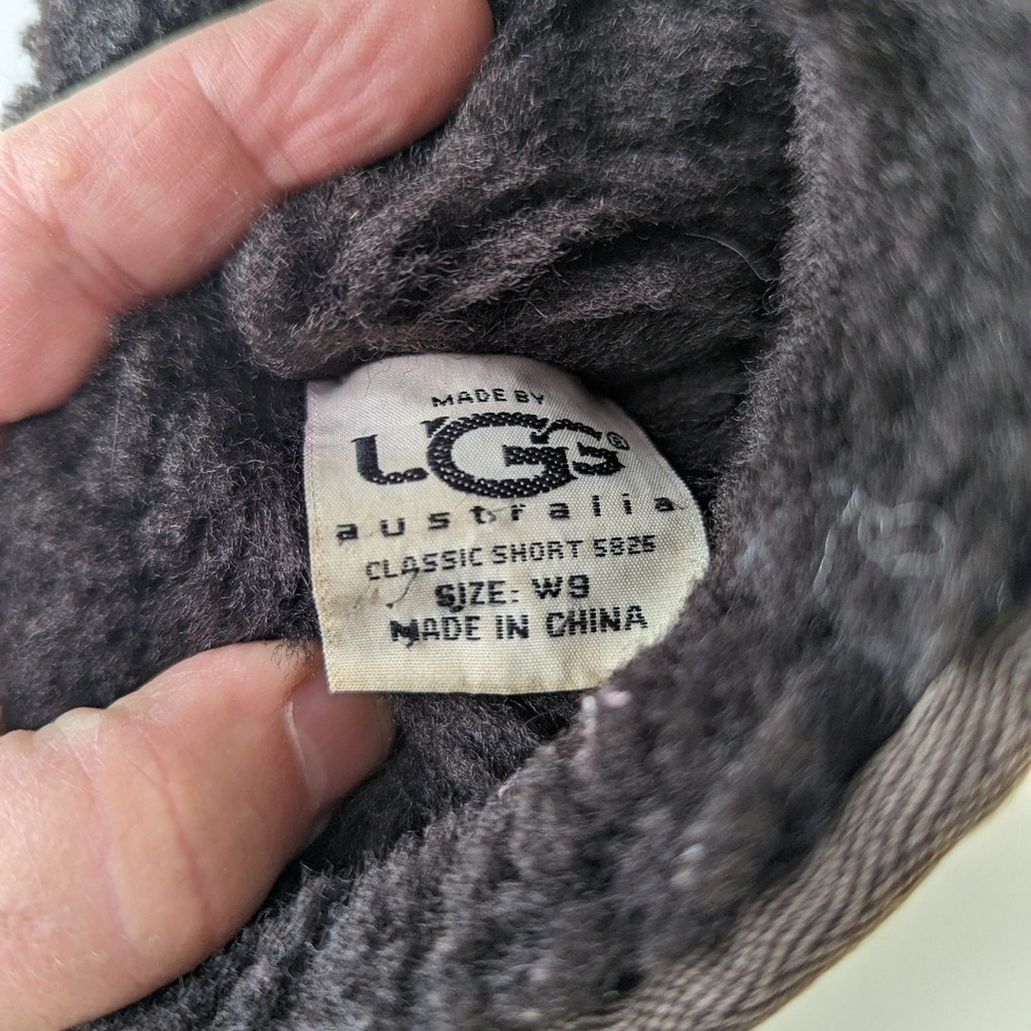UGG  Australia Classic Short Boots - 9