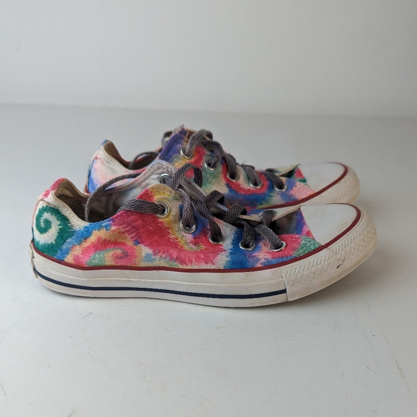 Converse Tie Dye Low Top Sneakers - 6