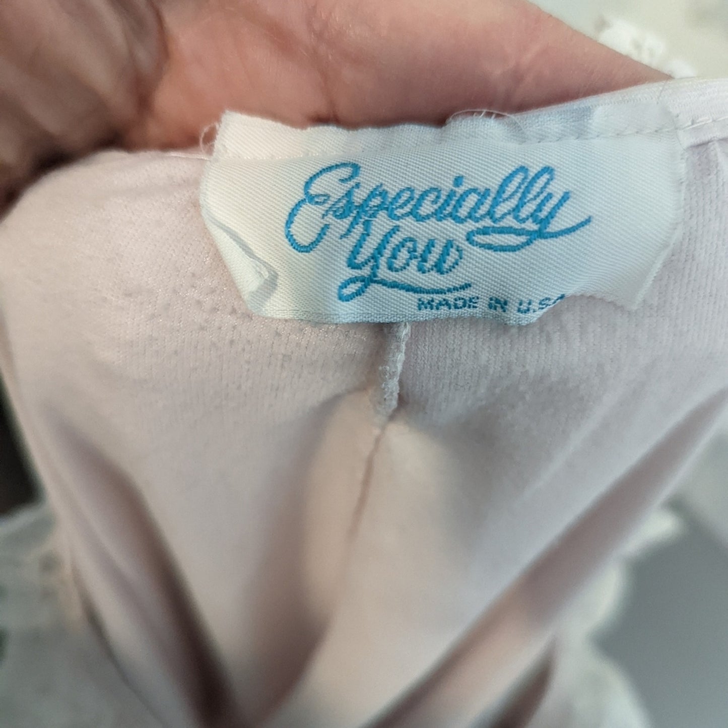 Vintage Cottagecore 80's Pale Pink Silky Lace Nightgown M